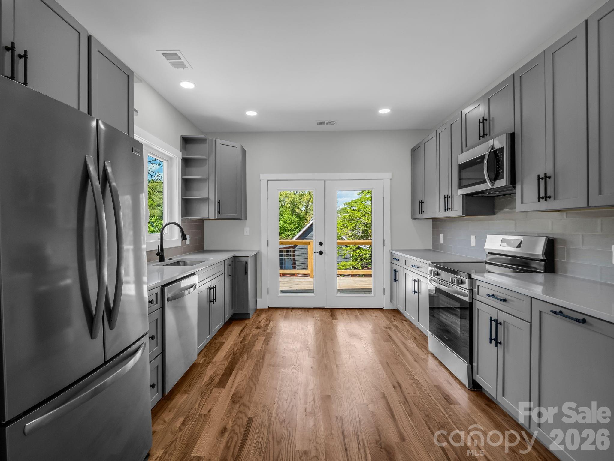 18 Worley Place Property Photo 10