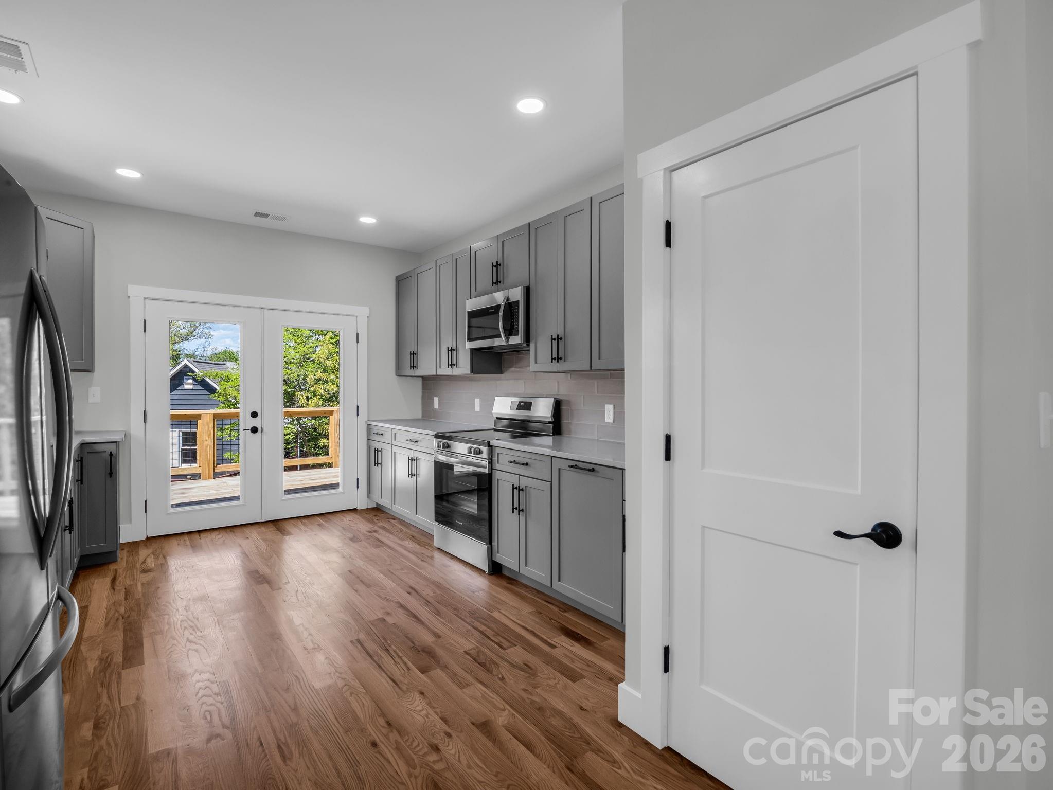 18 Worley Place Property Photo 12