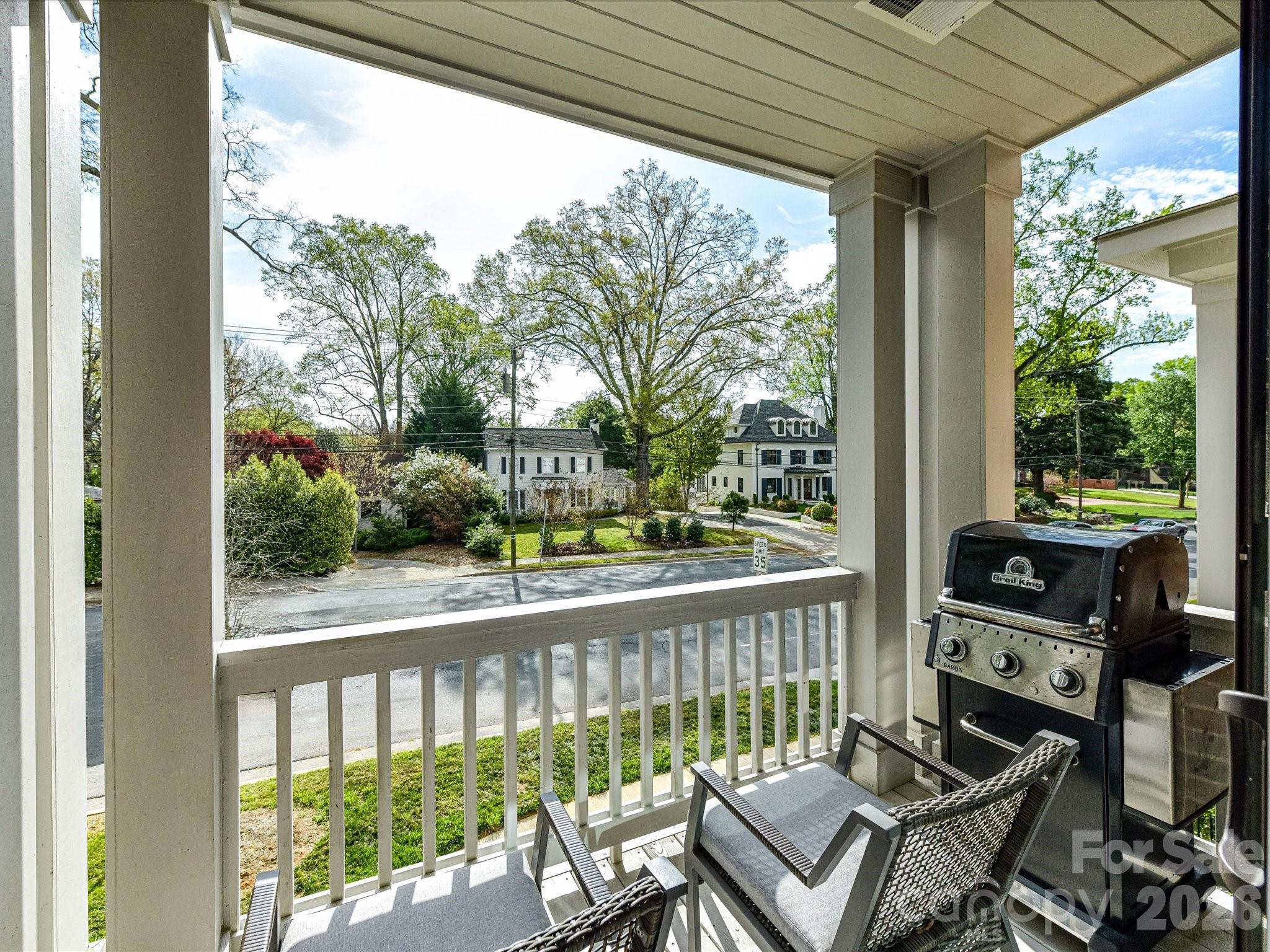 3074 Selwyn Avenue Property Photo 19