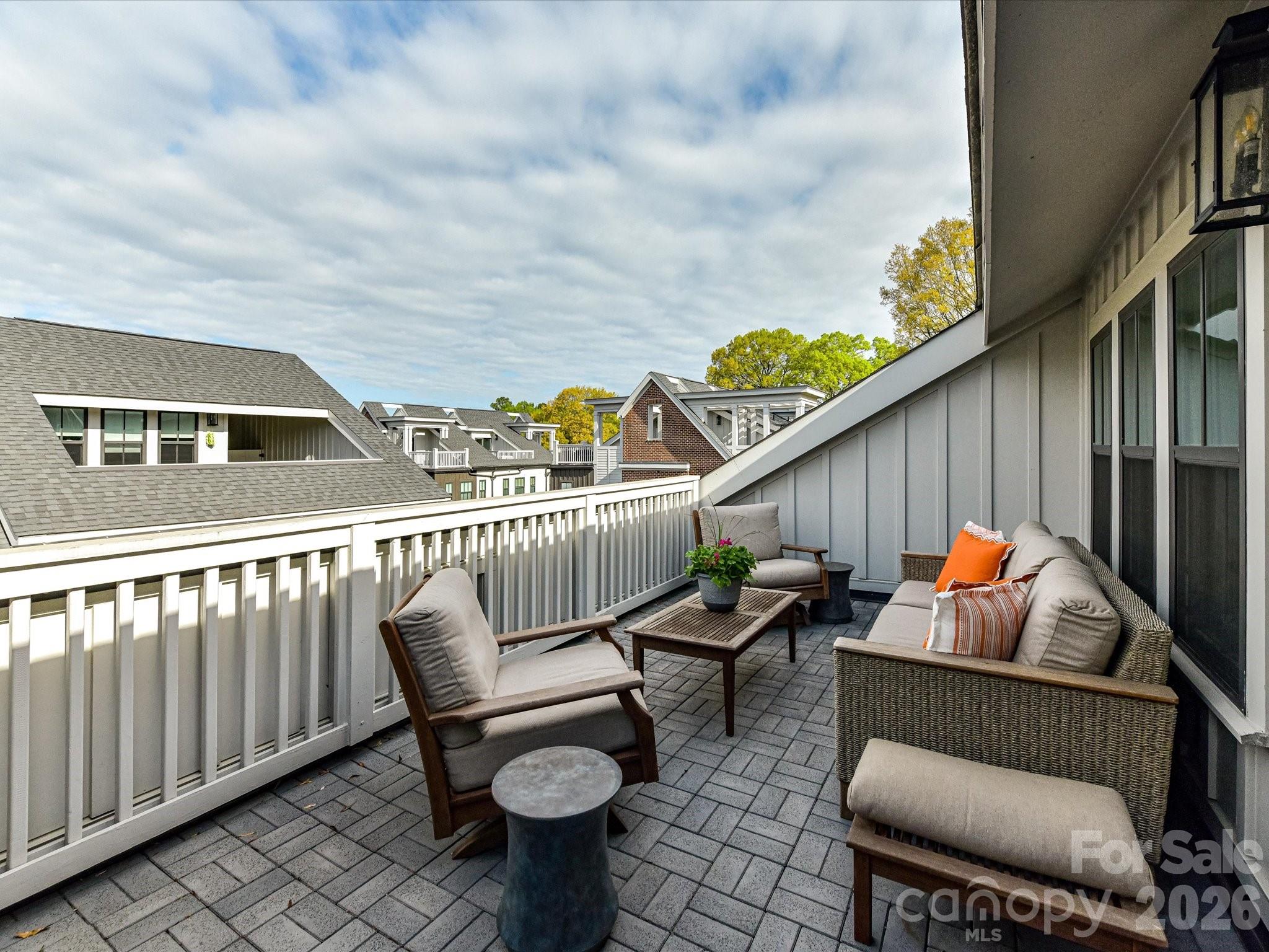 3074 Selwyn Avenue Property Photo 35