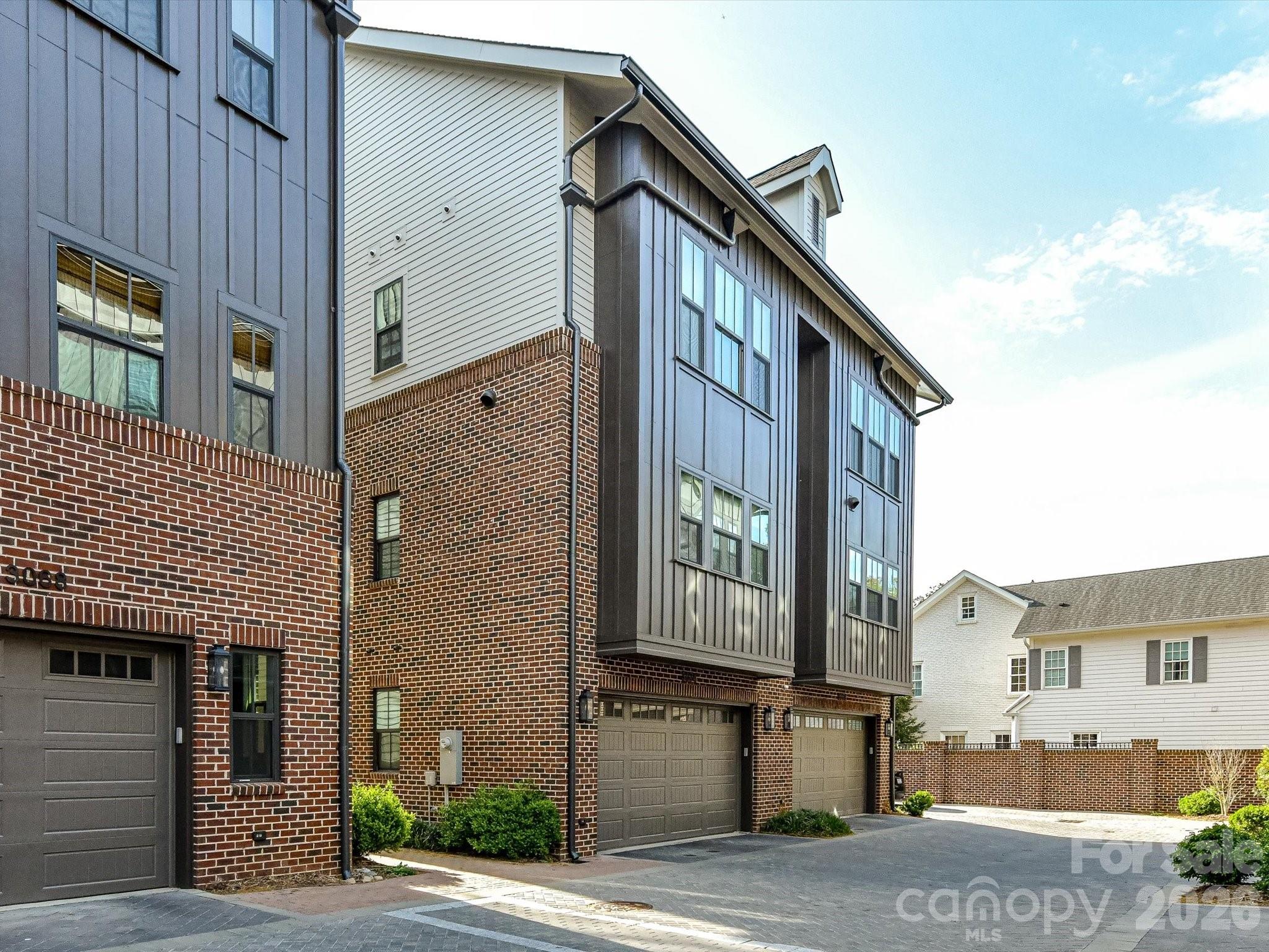 3074 Selwyn Avenue Property Photo 38