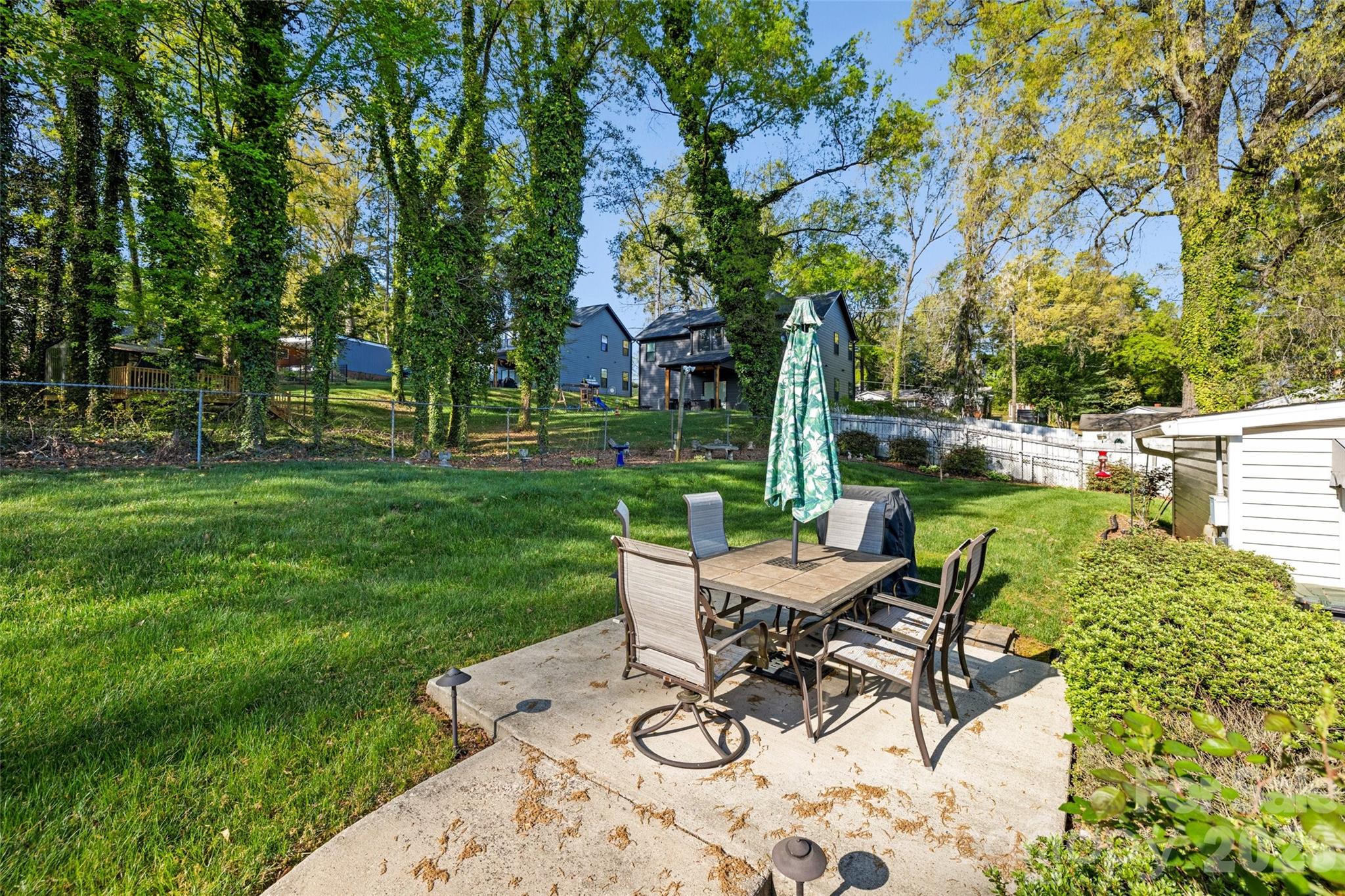 839 W Garrison Boulevard Property Photo 7