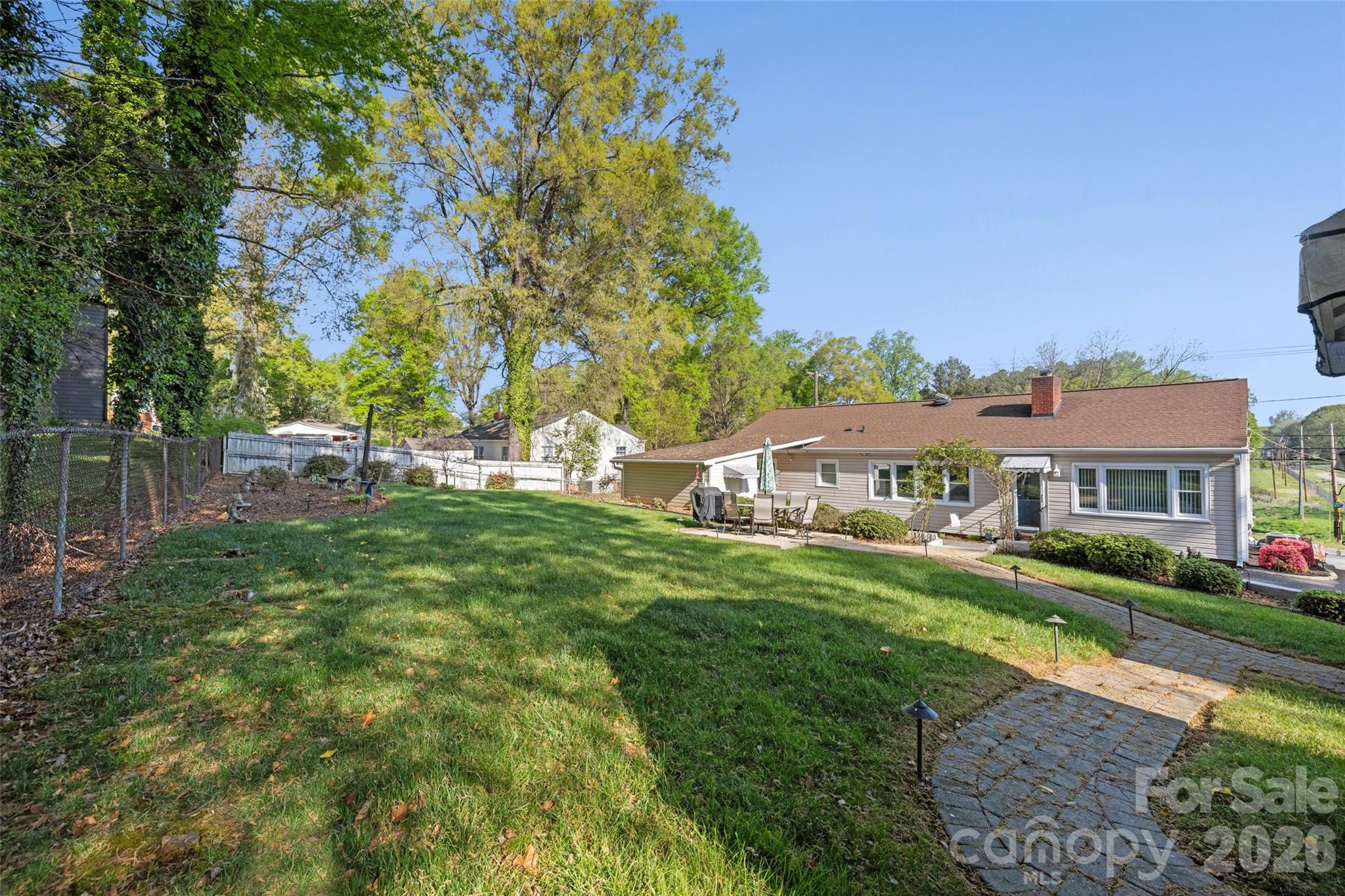 839 W Garrison Boulevard Property Photo 10