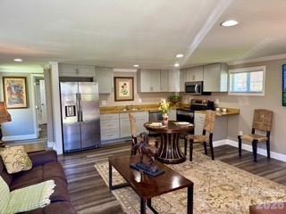 1638 Hughes Gap Road Property Photo 4