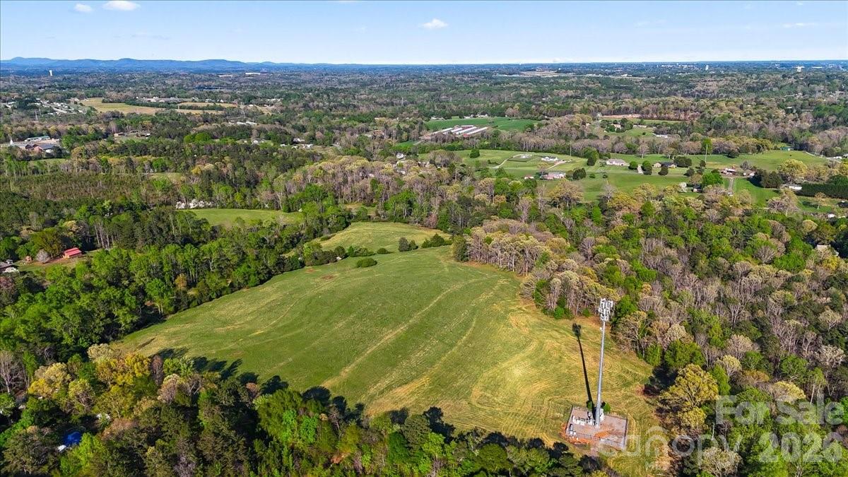 2923 Doc Pugh Road Property Photo 4