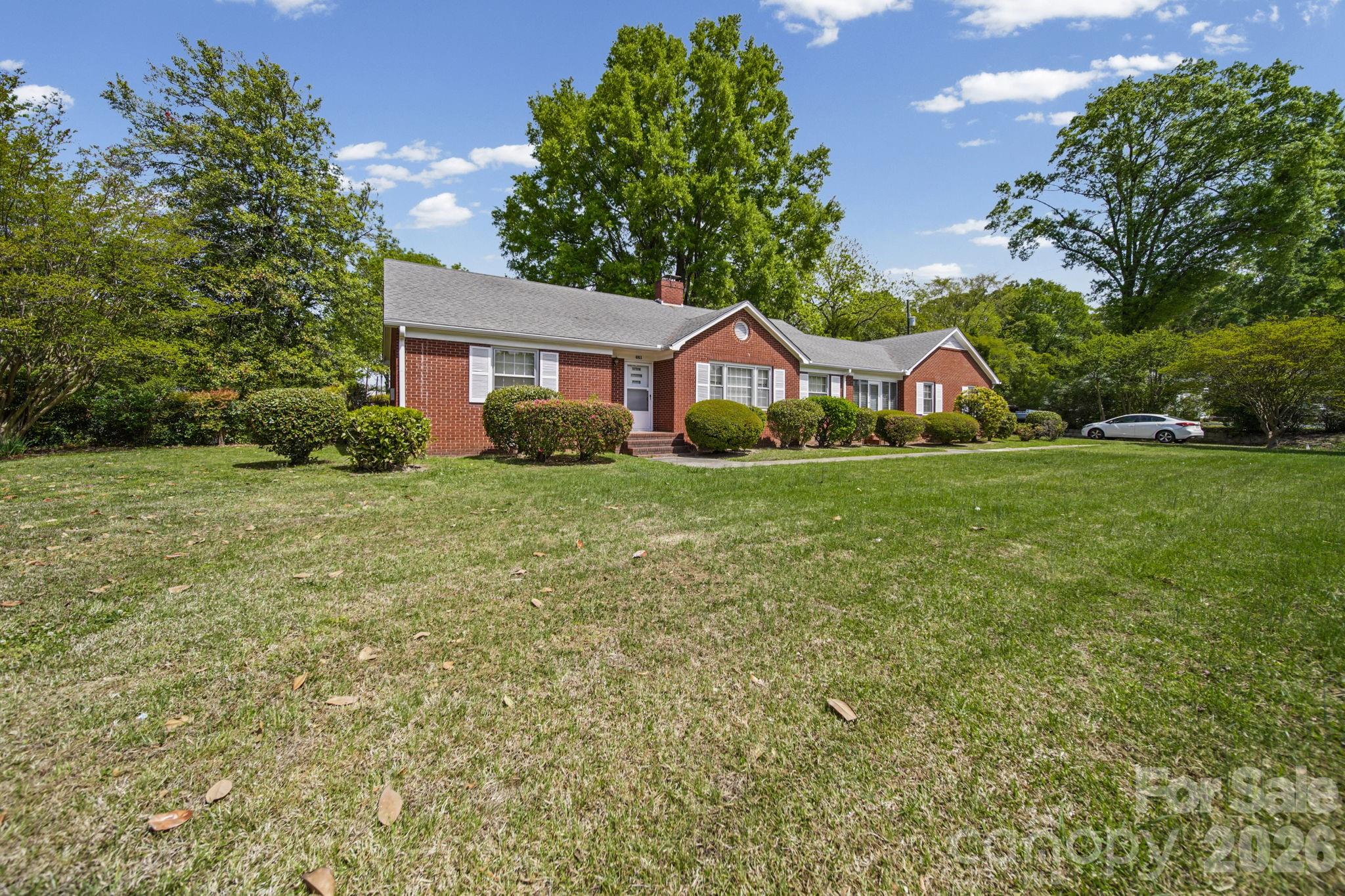6811 E Highway 74 Boulevard Property Photo 3