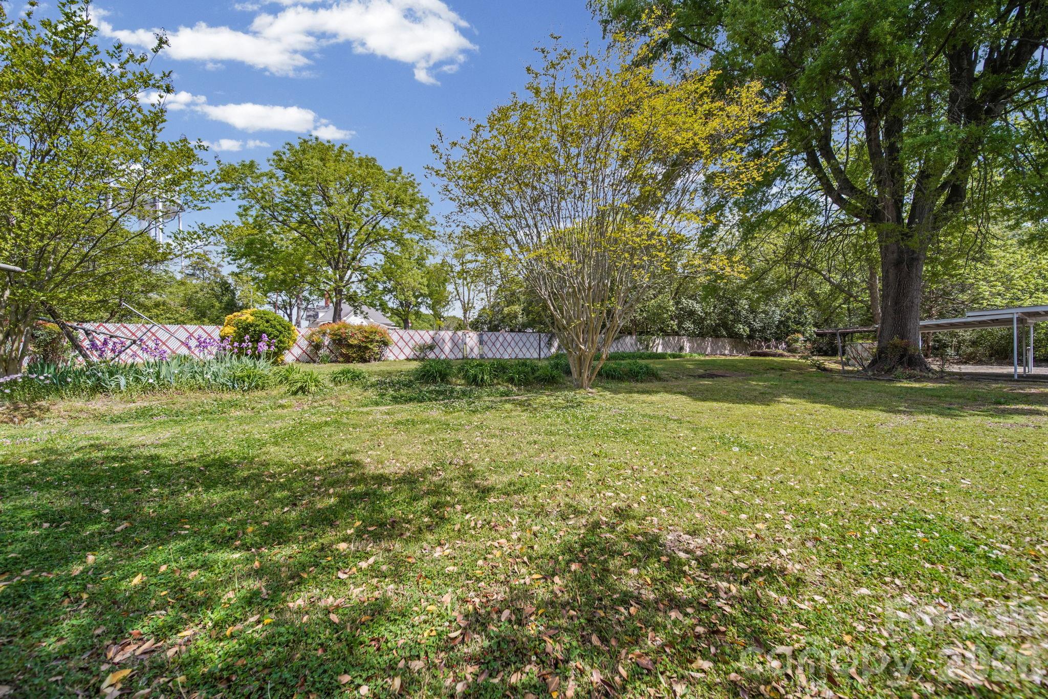 6811 E Highway 74 Boulevard Property Photo 5