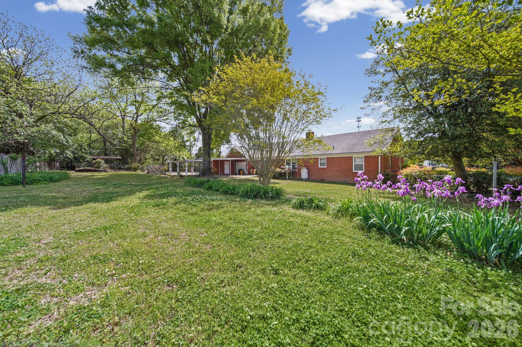 6811 E Highway 74 Boulevard Property Photo 9