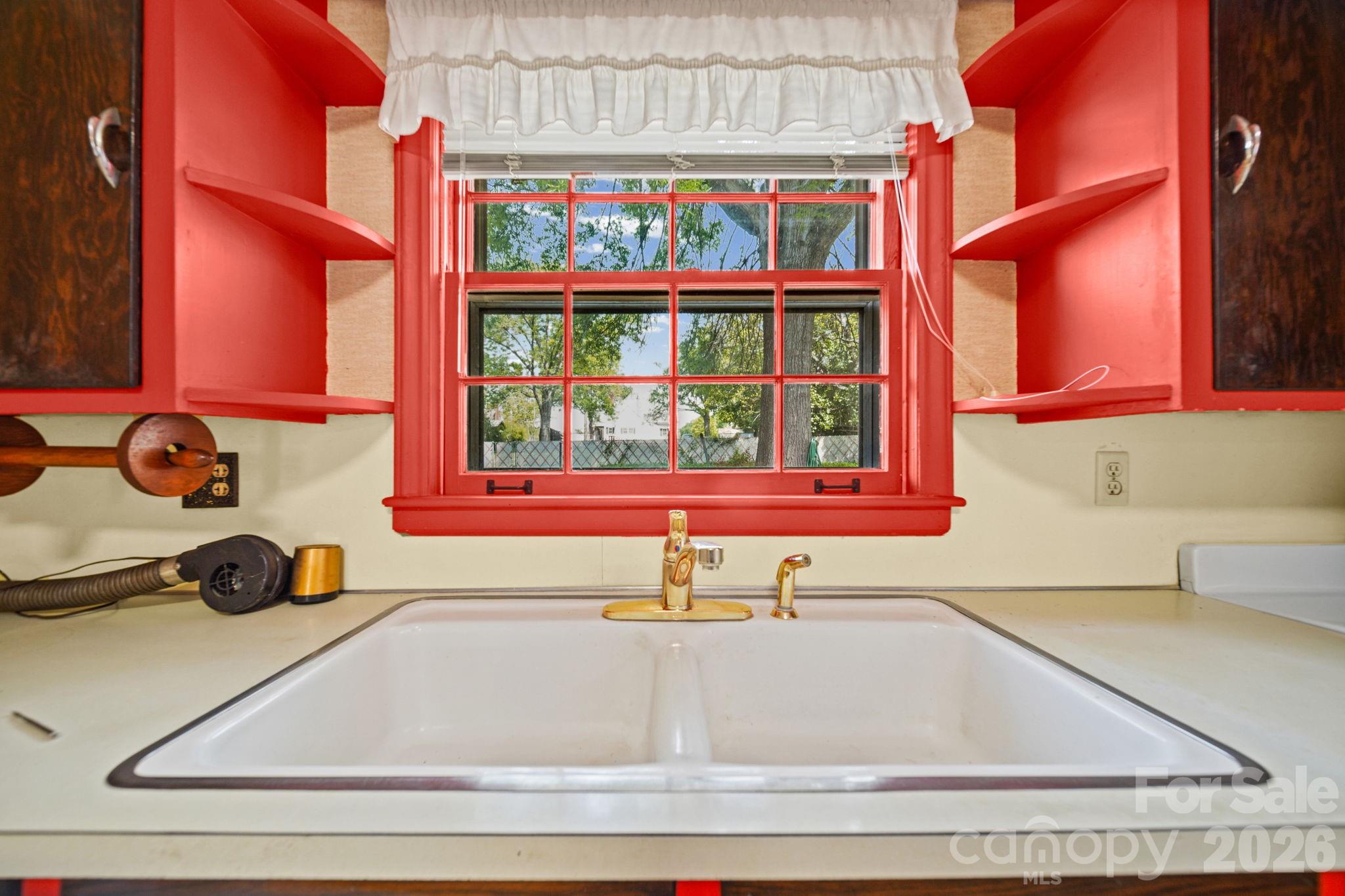 6811 E Highway 74 Boulevard Property Photo 19