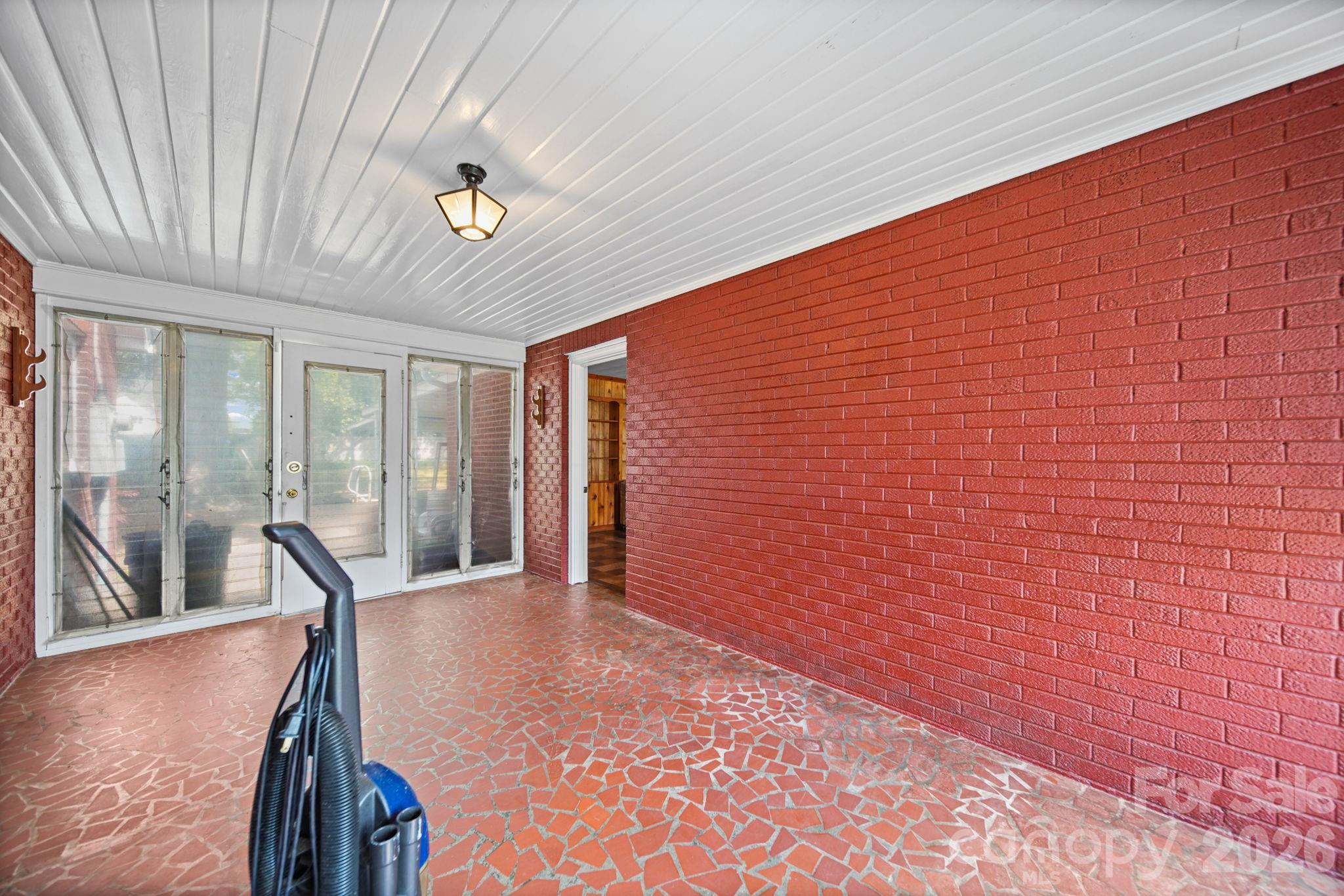 6811 E Highway 74 Boulevard Property Photo 22
