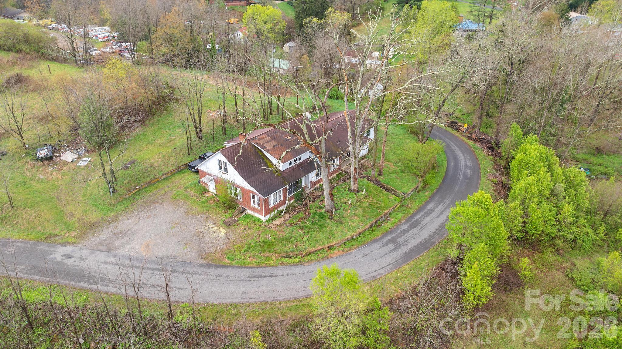 618 Beaverdam Street Property Photo 8