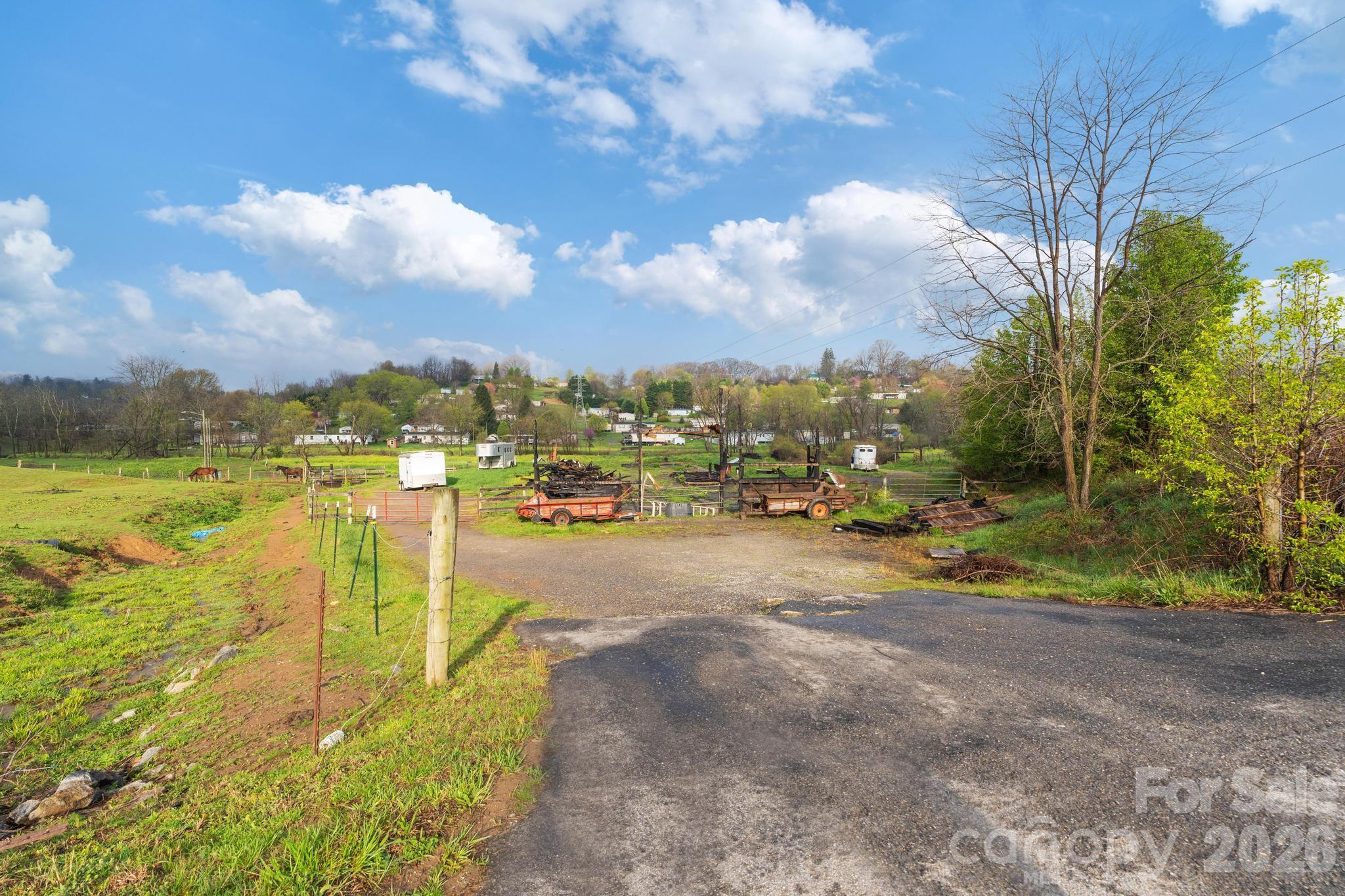 618 Beaverdam Street Property Photo 18
