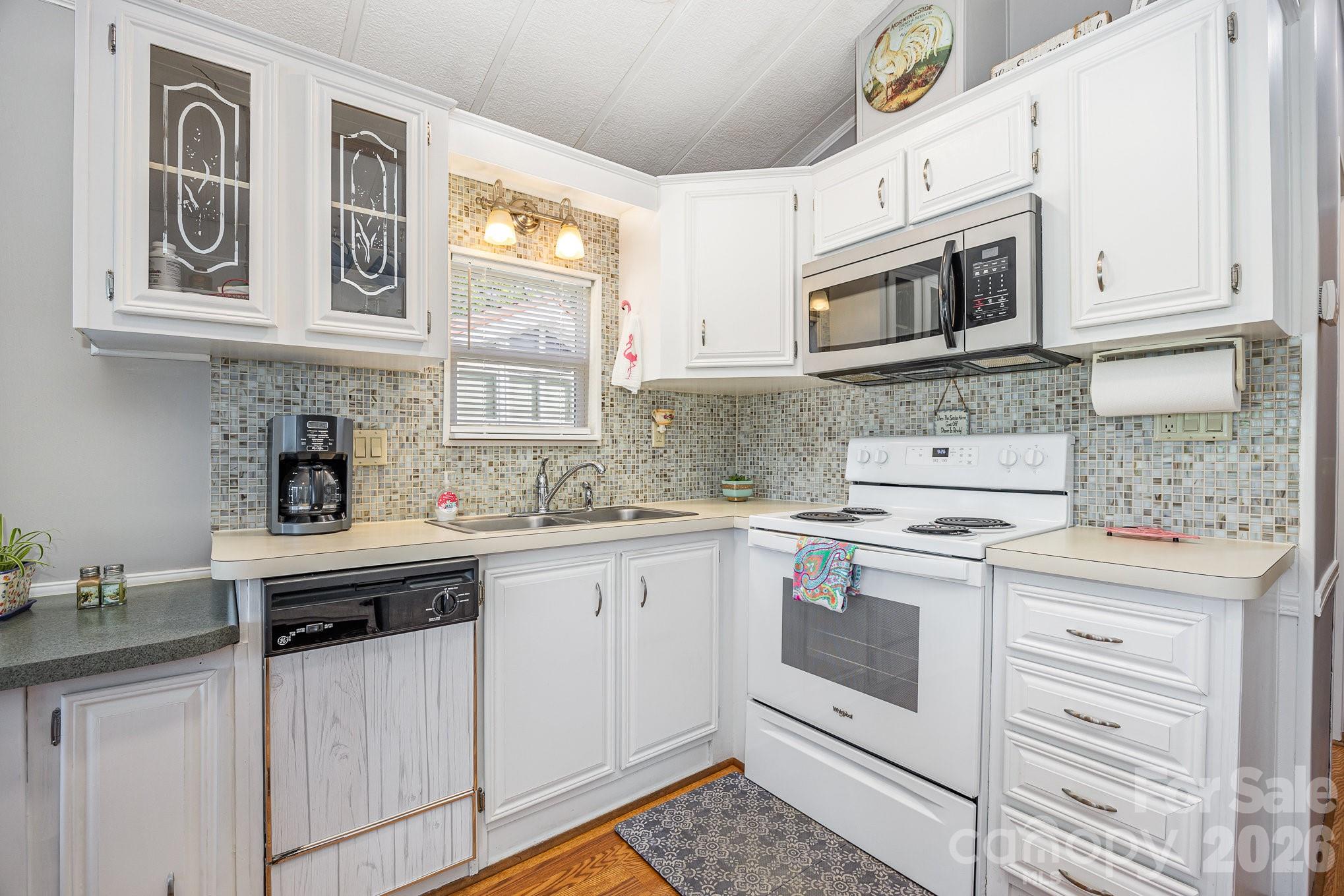 125 Maple Street Property Photo 10