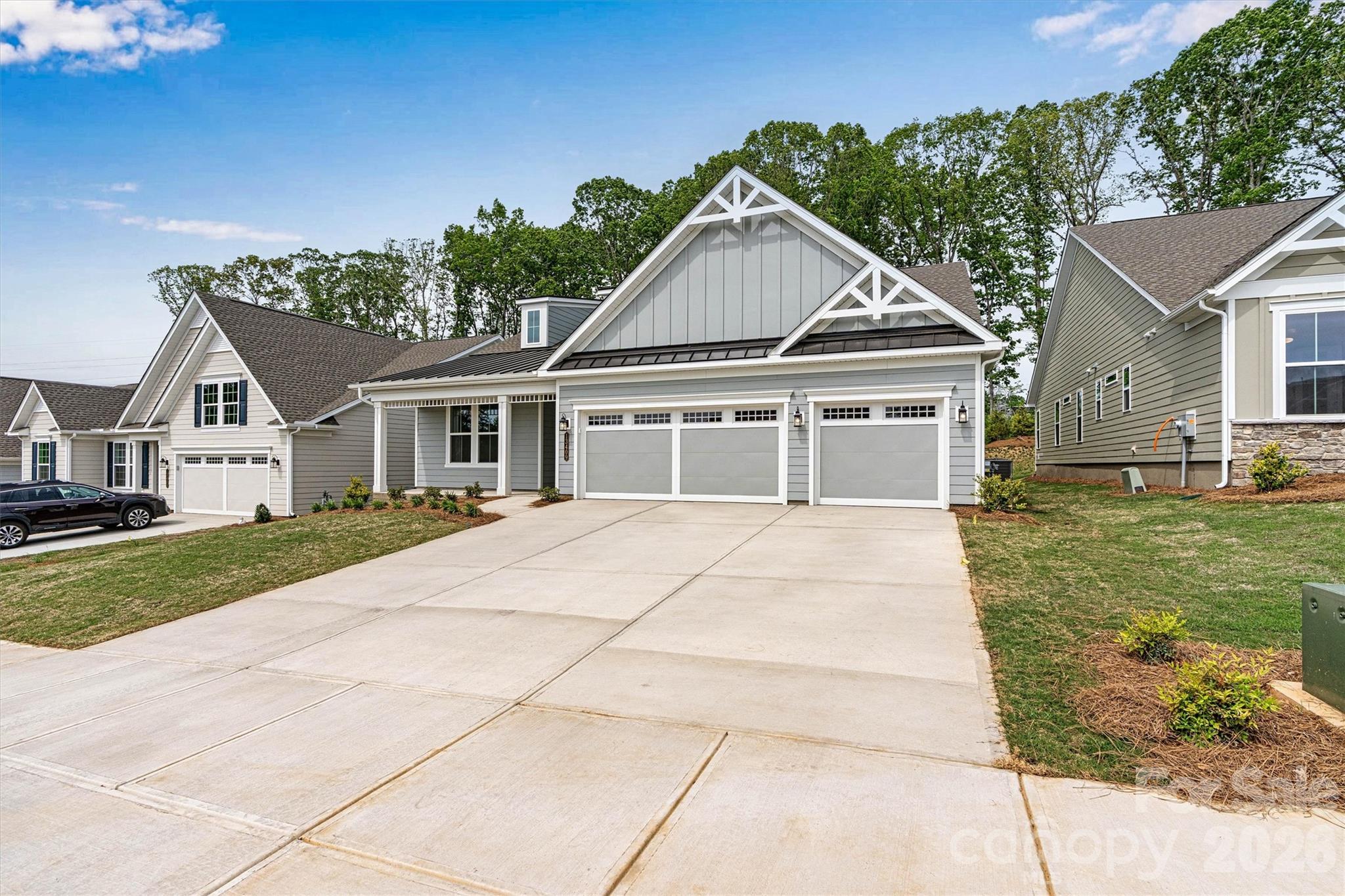 13409 Cozy Court Property Photo 3
