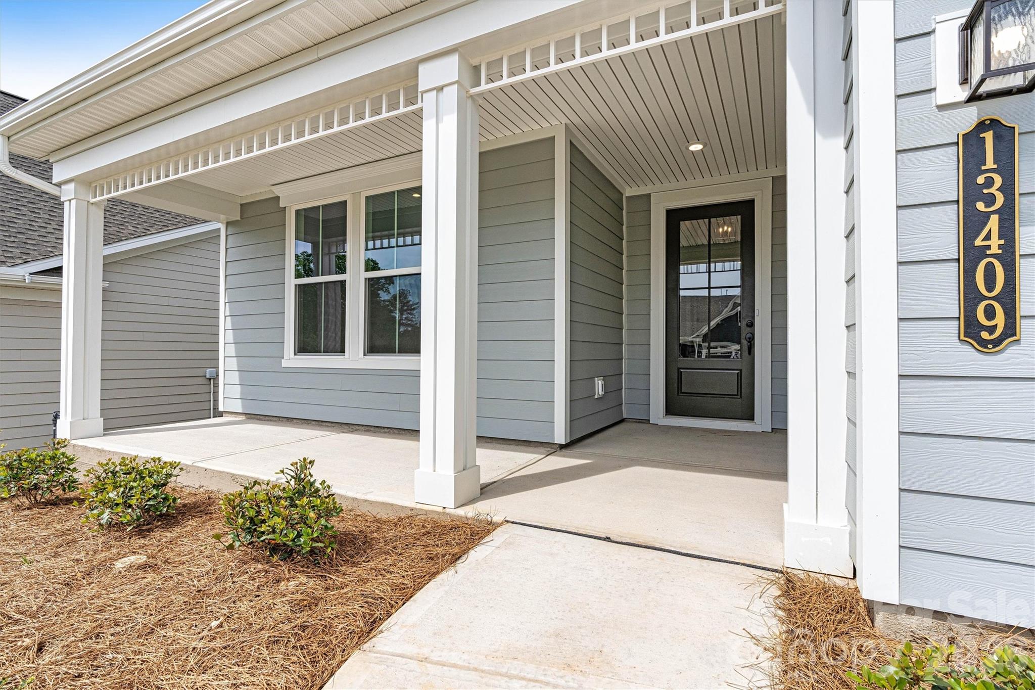 13409 Cozy Court Property Photo 4