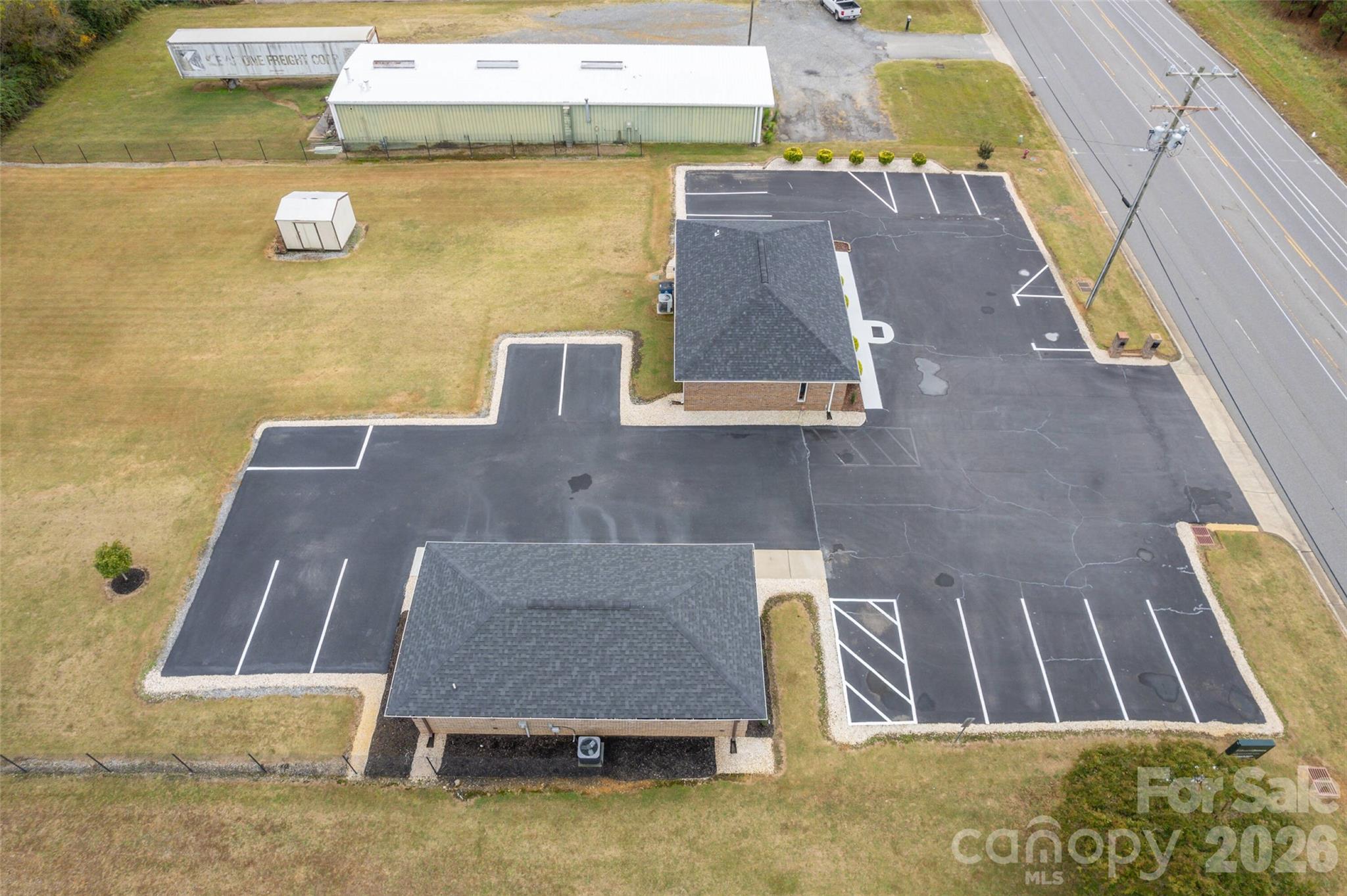 651 S Post Road Property Photo 2