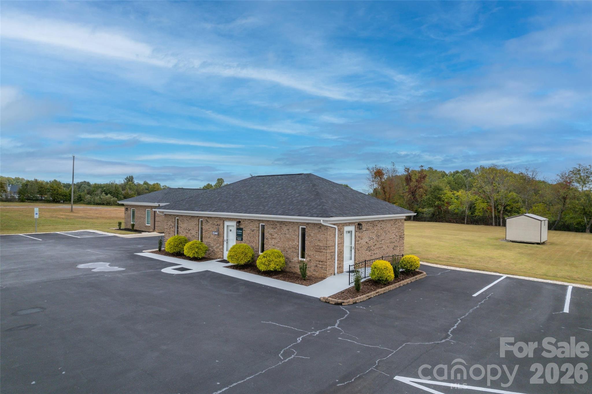 651 S Post Road Property Photo 10