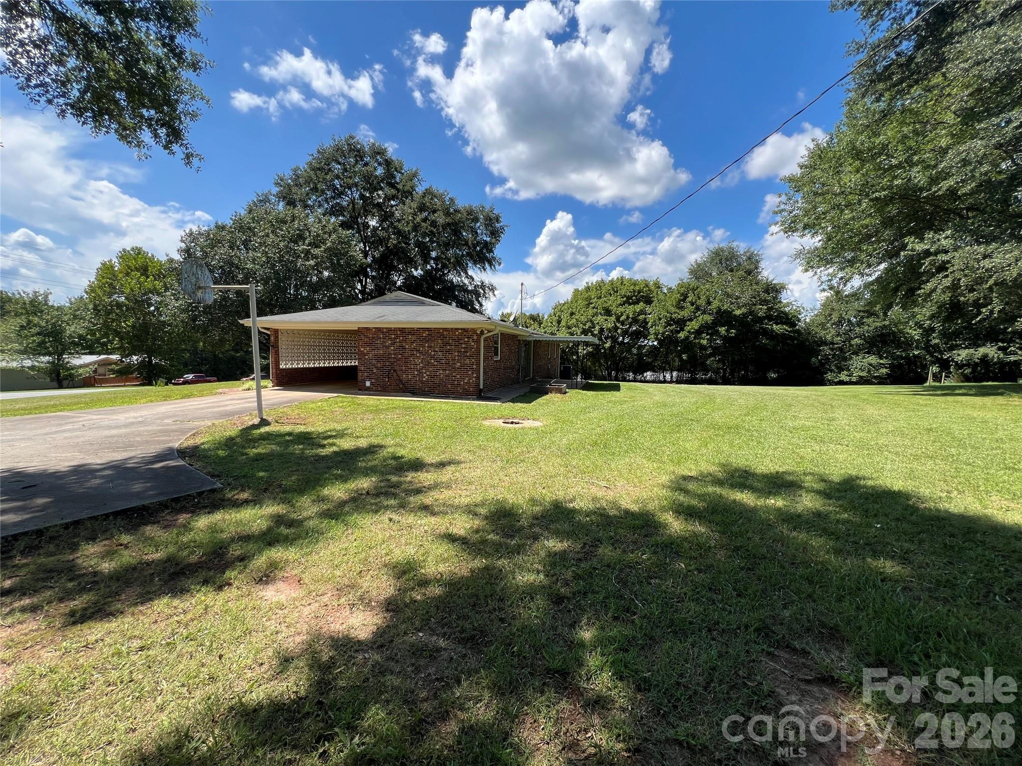 649 Pine Street Extension Property Photo 7