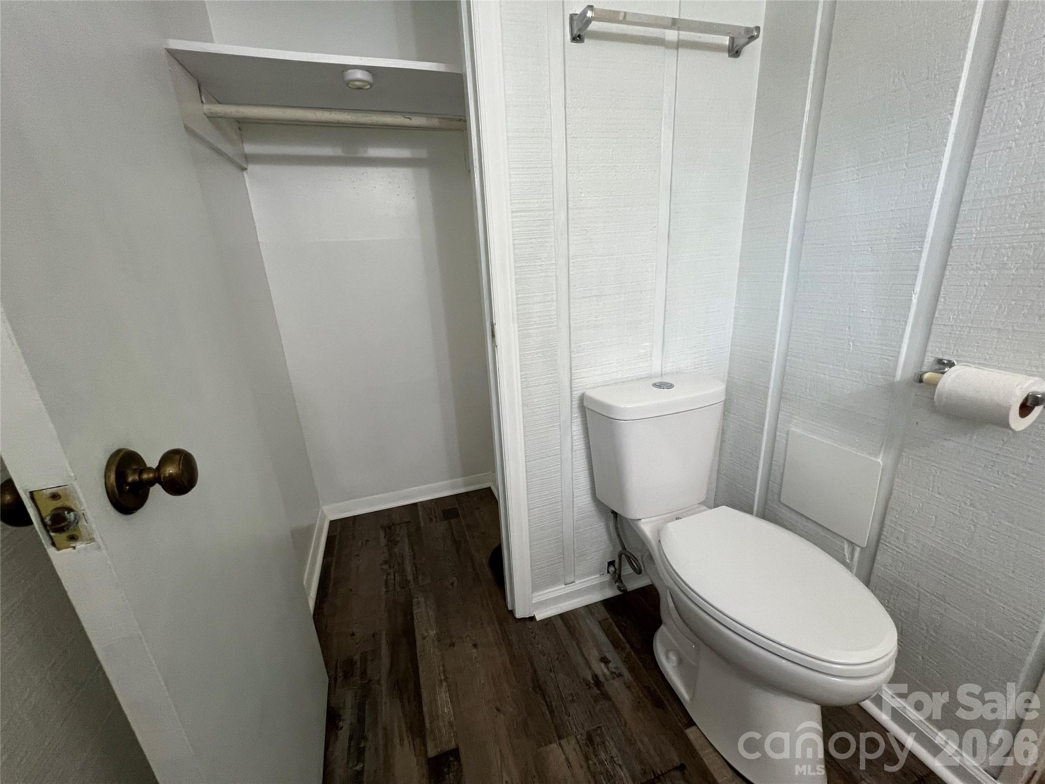 649 Pine Street Extension Property Photo 26