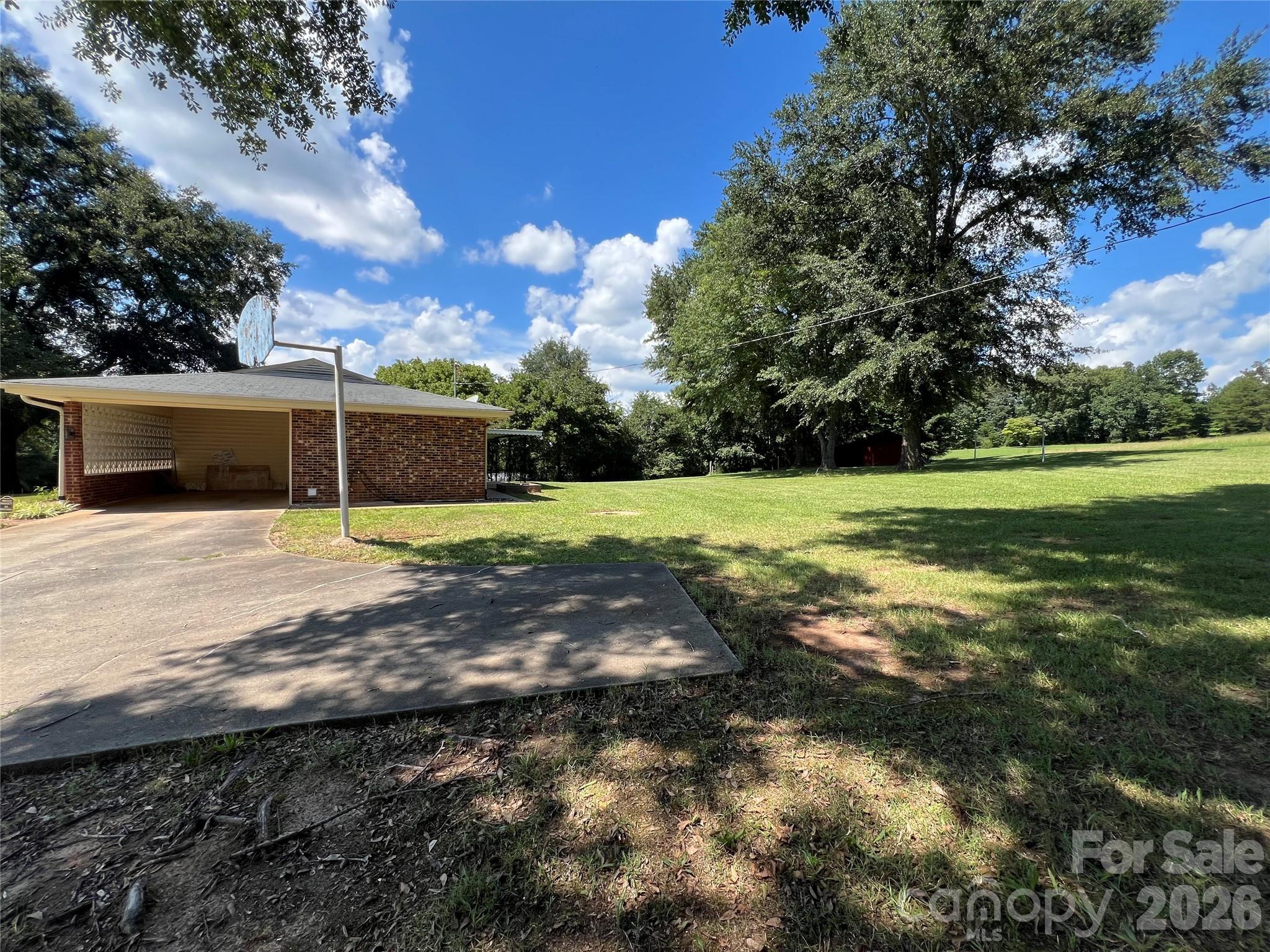 649 Pine Street Extension Property Photo 45
