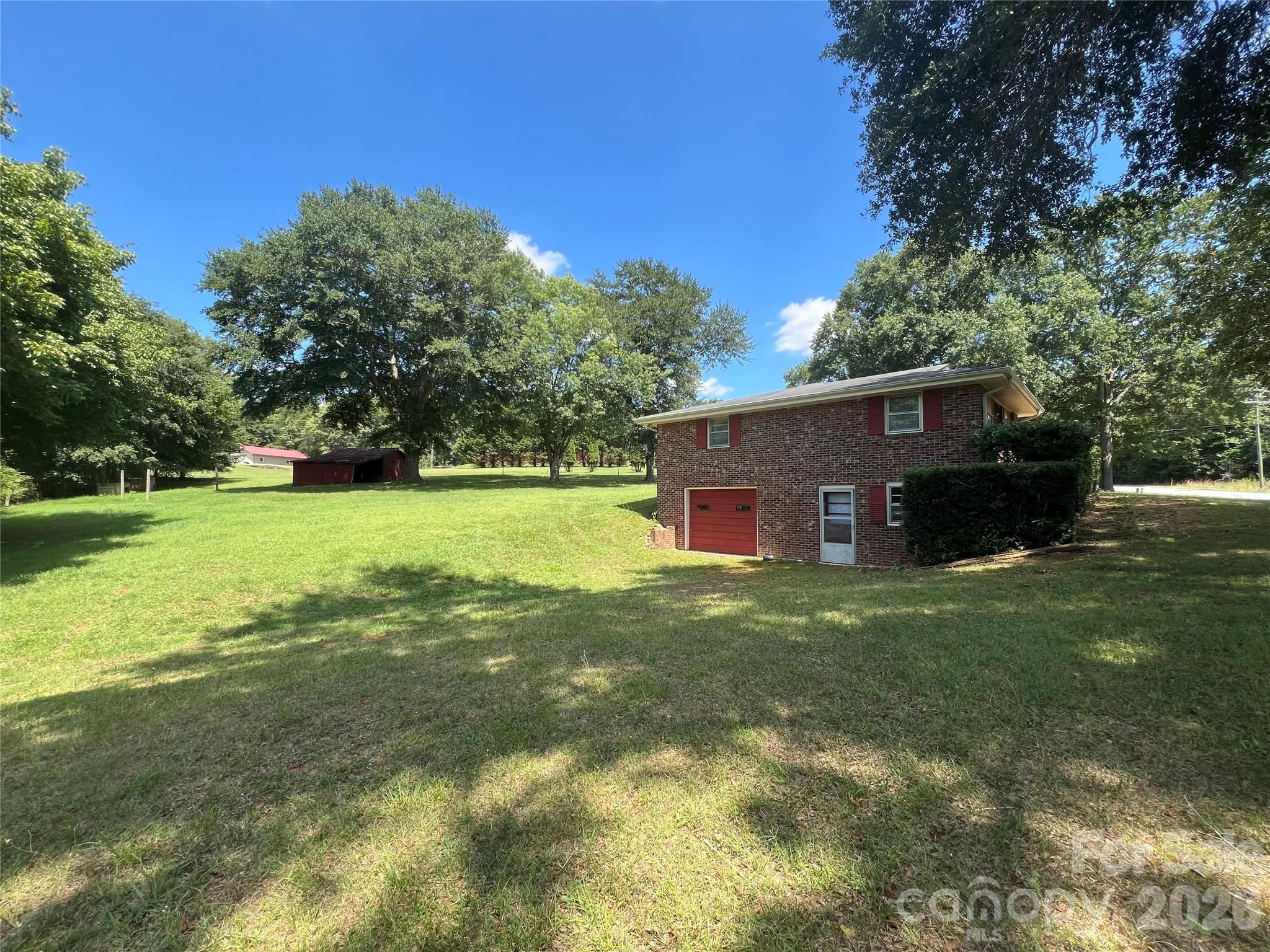 649 Pine Street Extension Property Photo 48