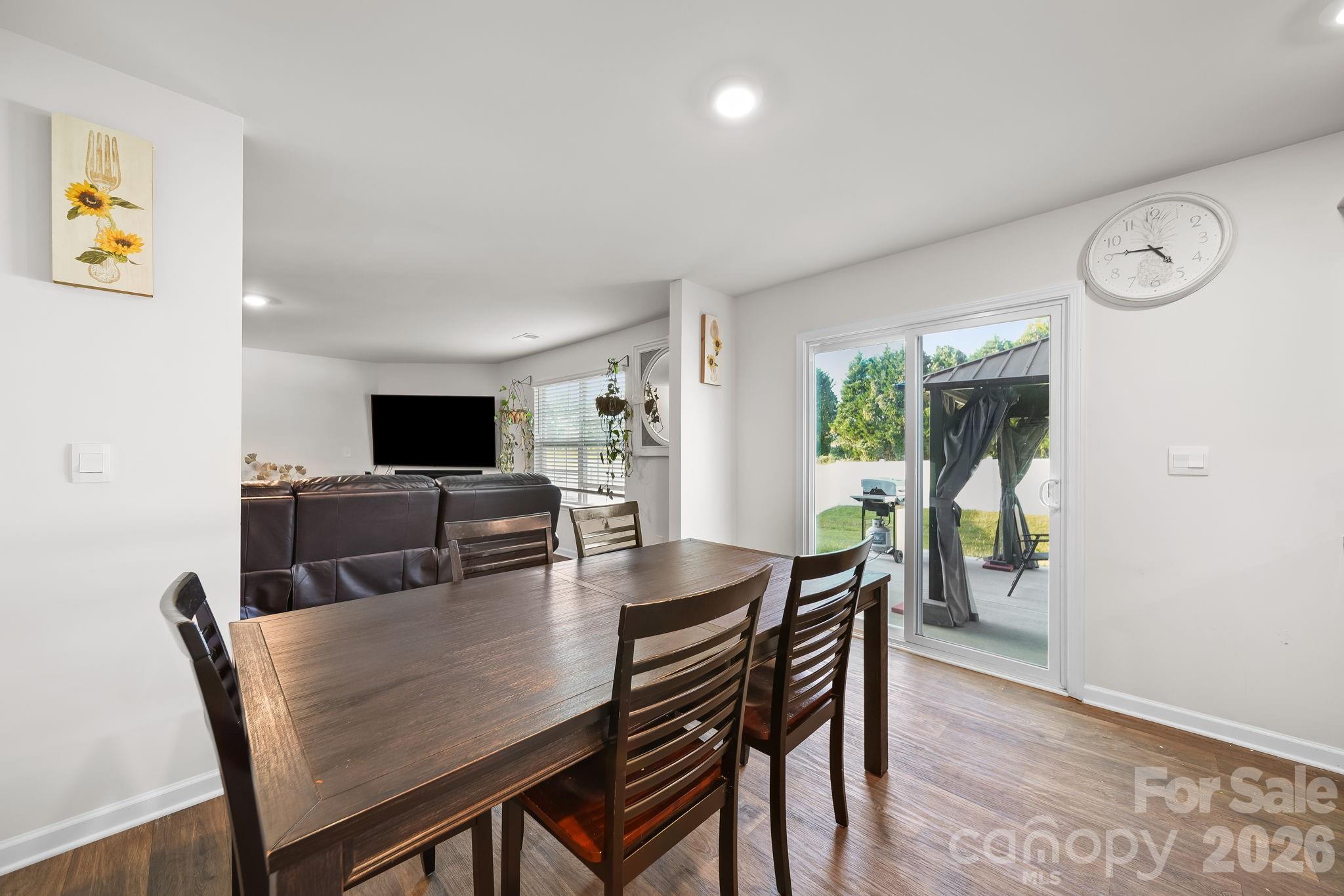 2130 Eastway Drive Property Photo 14