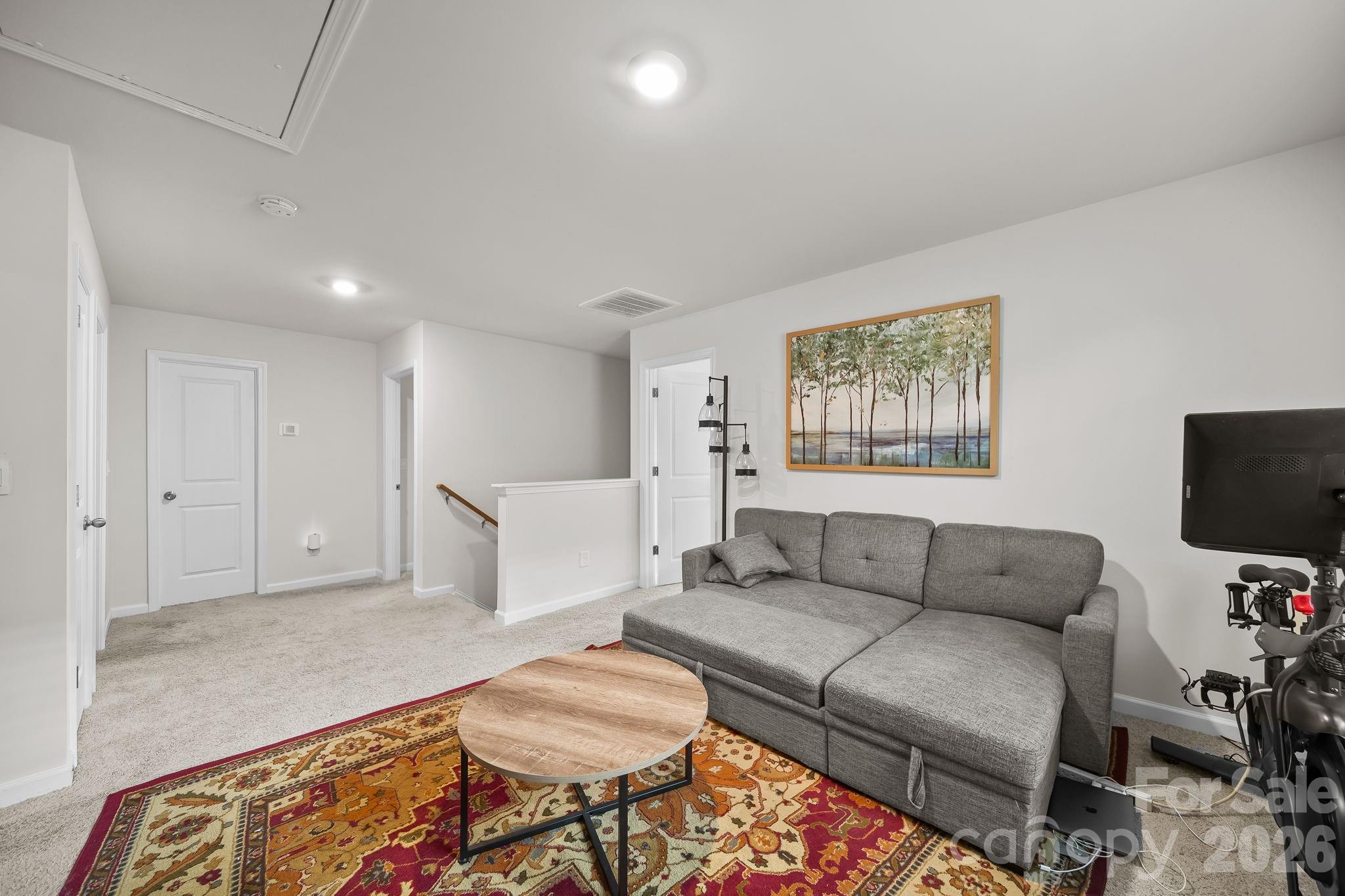 2130 Eastway Drive Property Photo 17