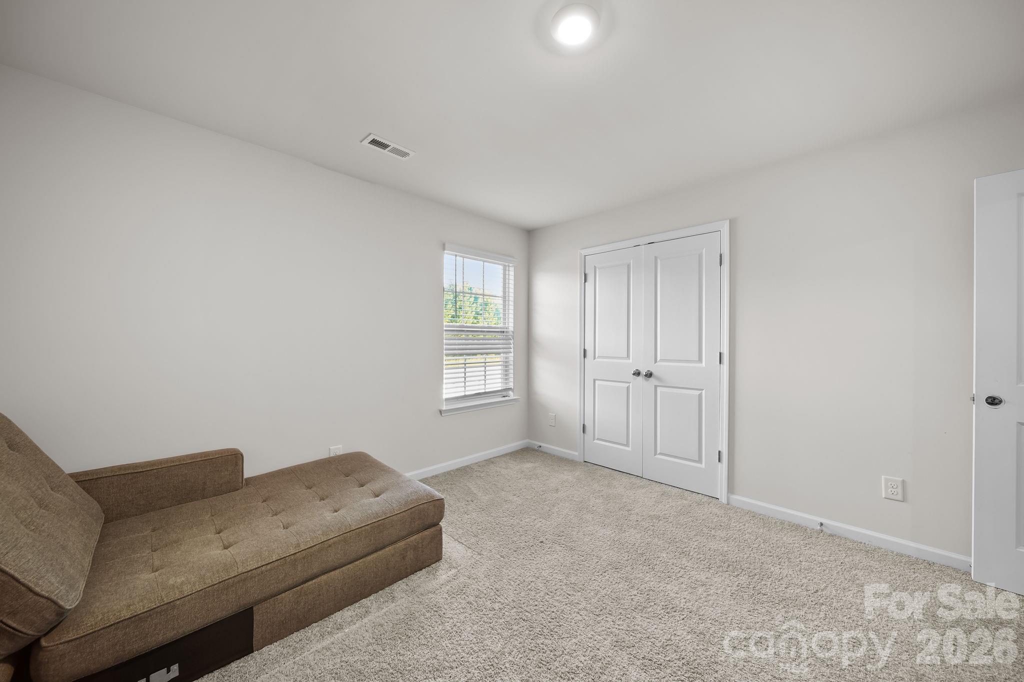 2130 Eastway Drive Property Photo 21