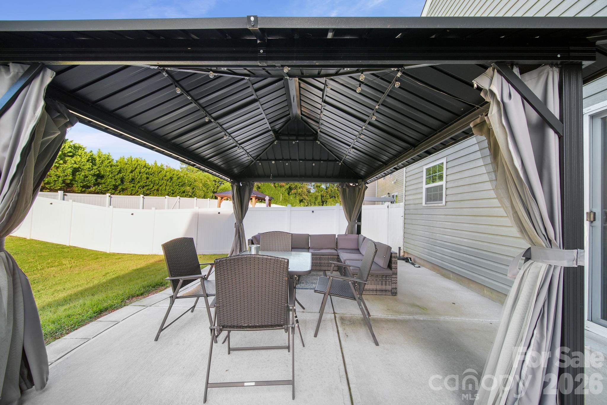2130 Eastway Drive Property Photo 35