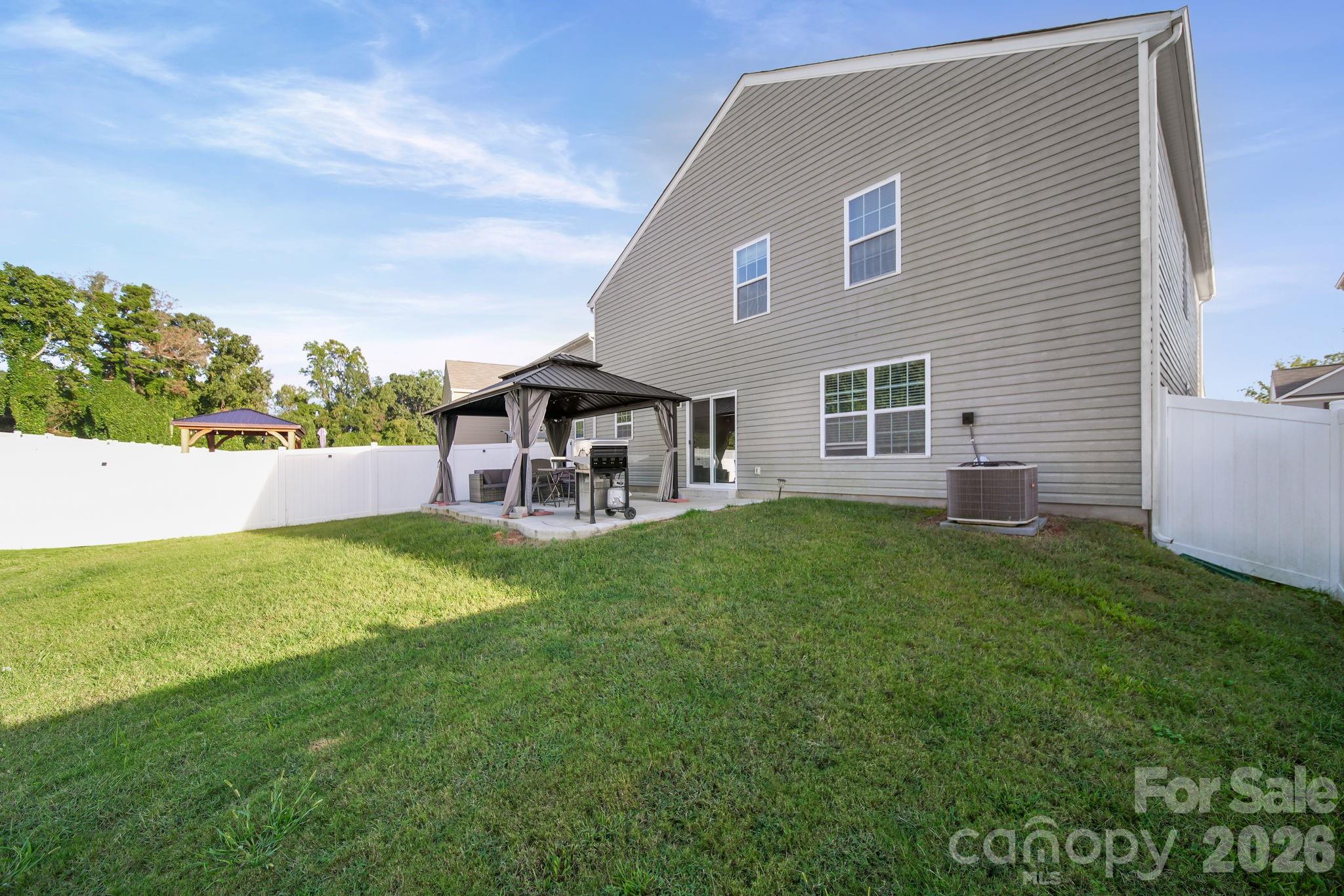 2130 Eastway Drive Property Photo 37