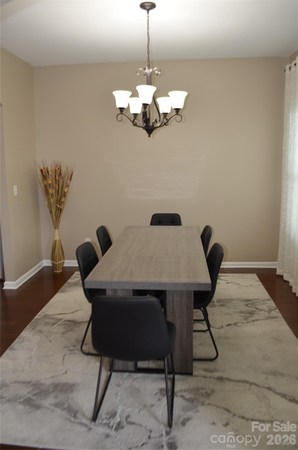 4549 Tradd Circle Property Photo 8
