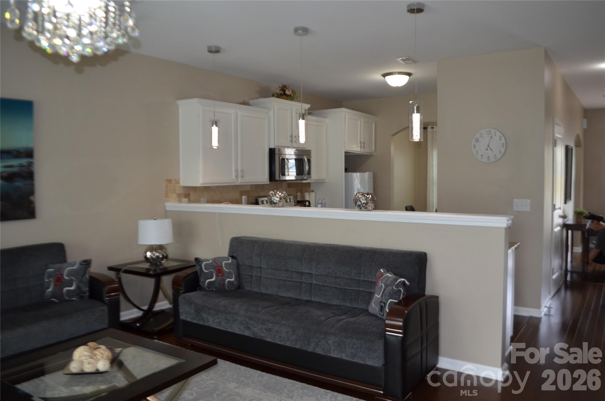 4549 Tradd Circle Property Photo 12