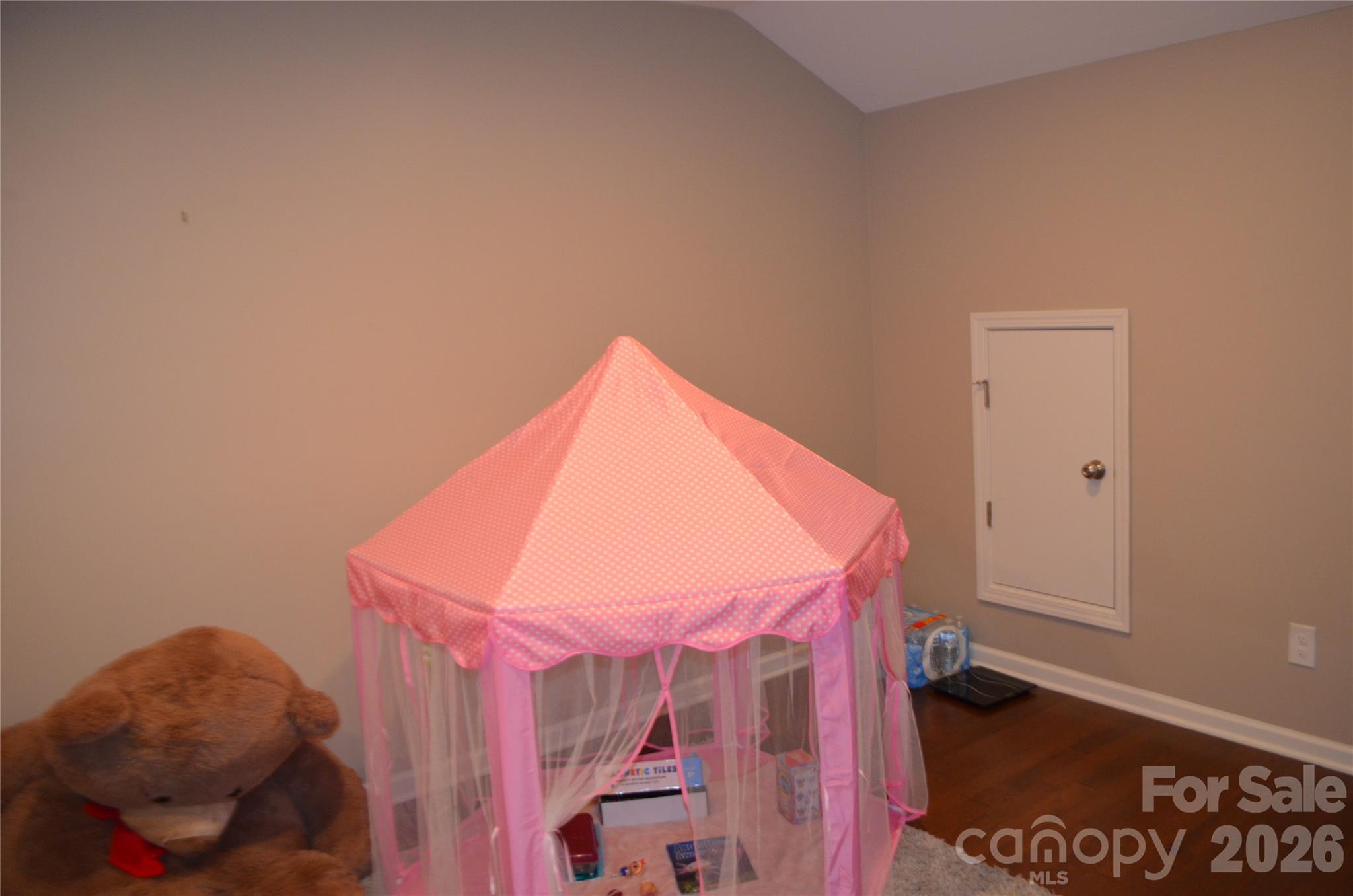 4549 Tradd Circle Property Photo 22