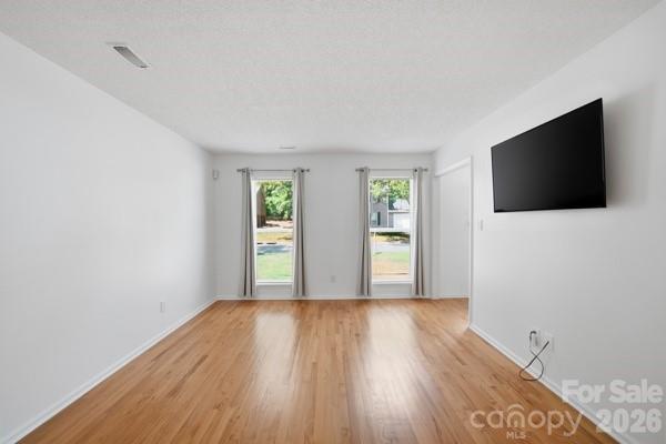 2501 Olde Whitehall Road Property Photo 6