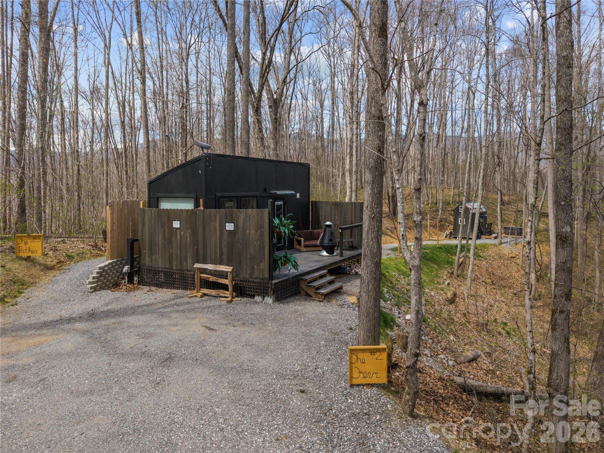 198 Quiet Forest Lane Property Photo 5