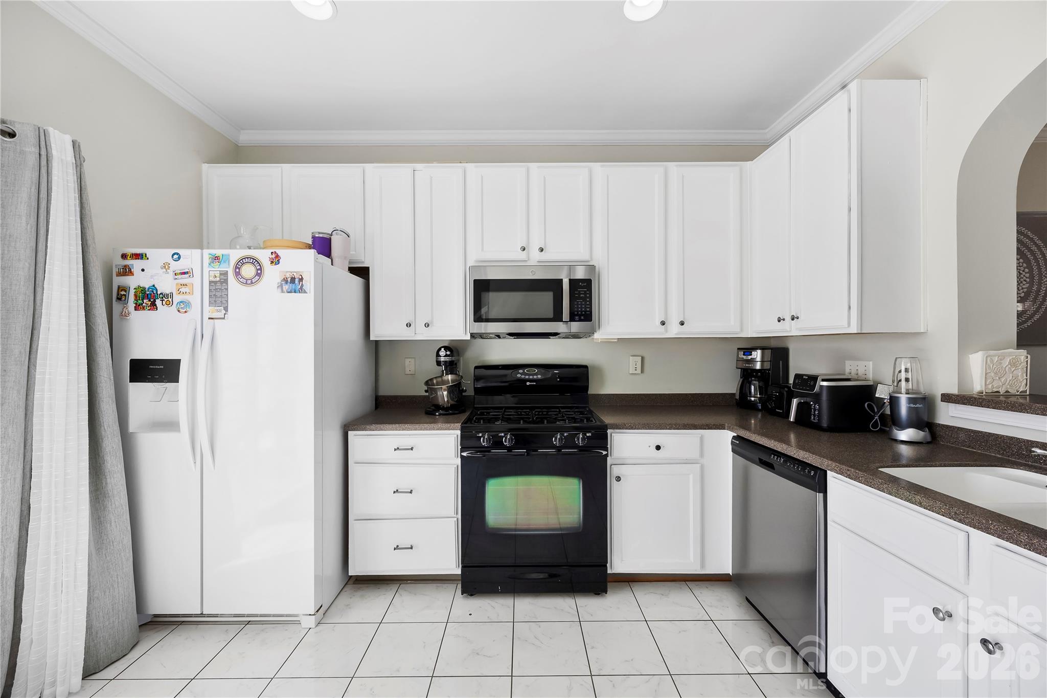8033 Willow Branch Drive Property Photo 7