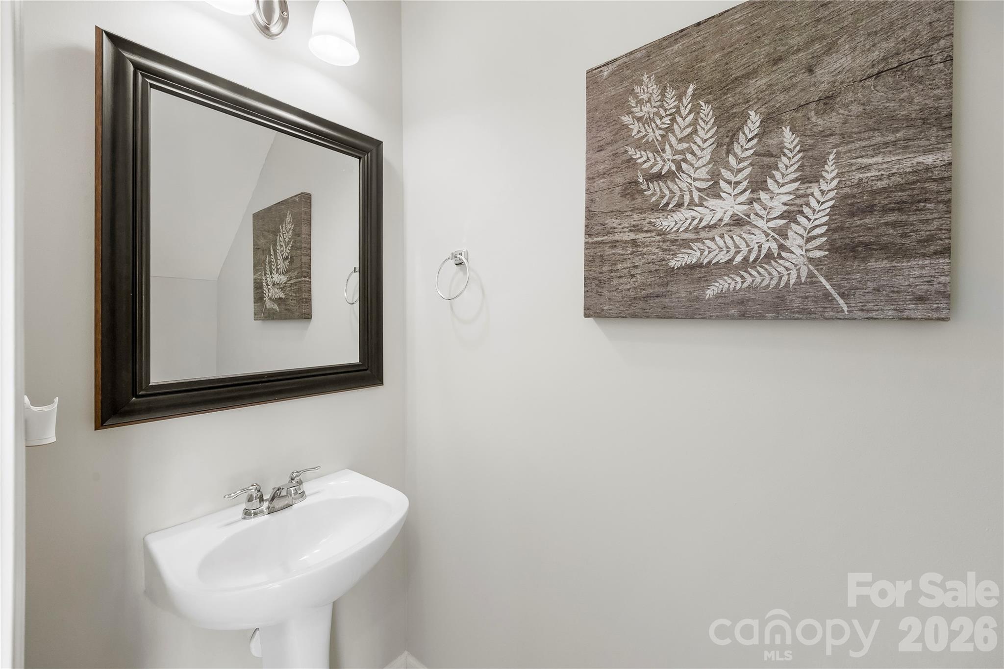 8033 Willow Branch Drive Property Photo 10
