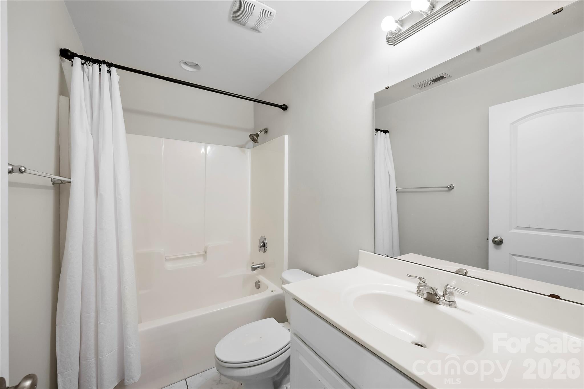 8033 Willow Branch Drive Property Photo 12