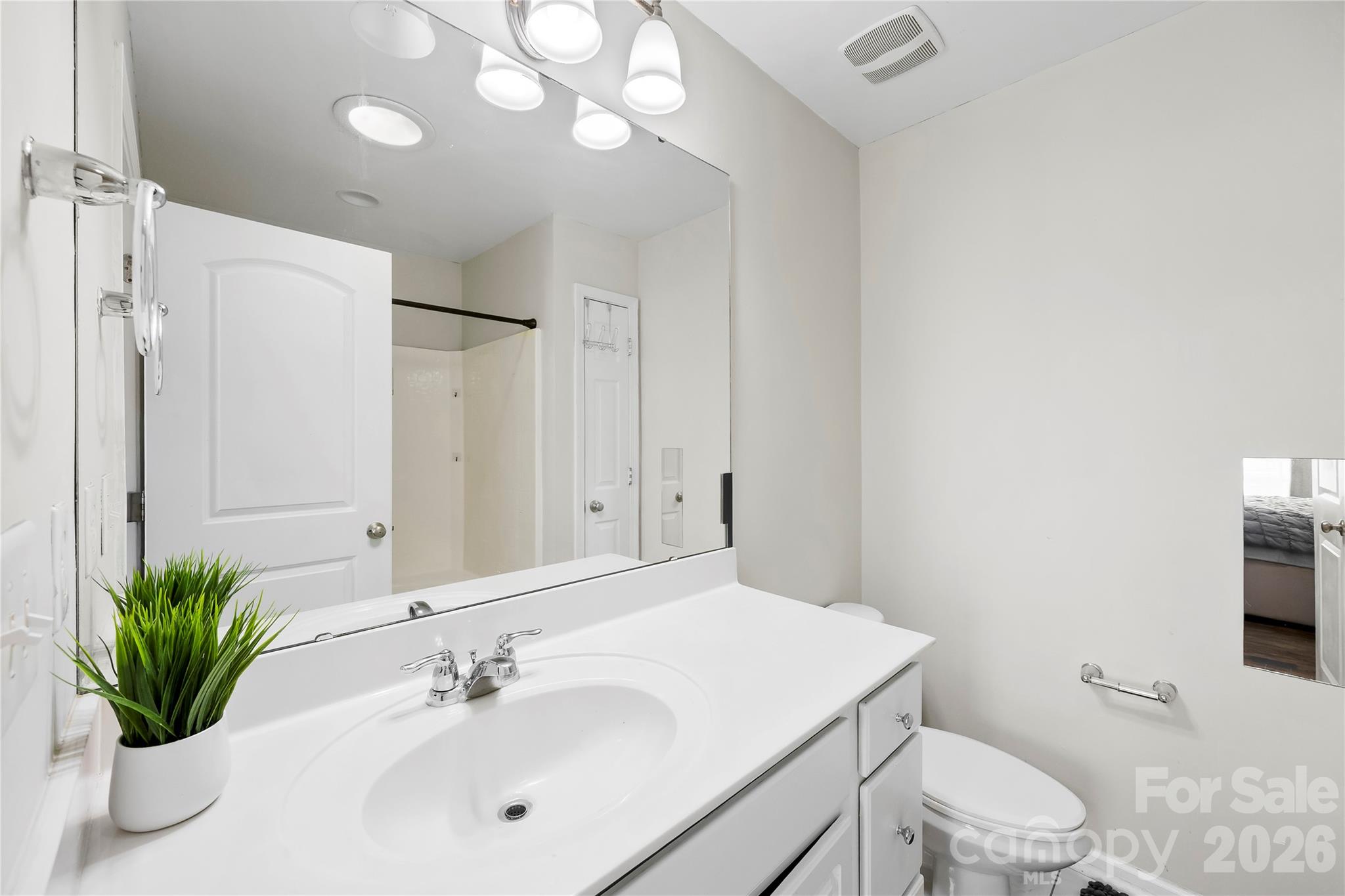 8033 Willow Branch Drive Property Photo 15