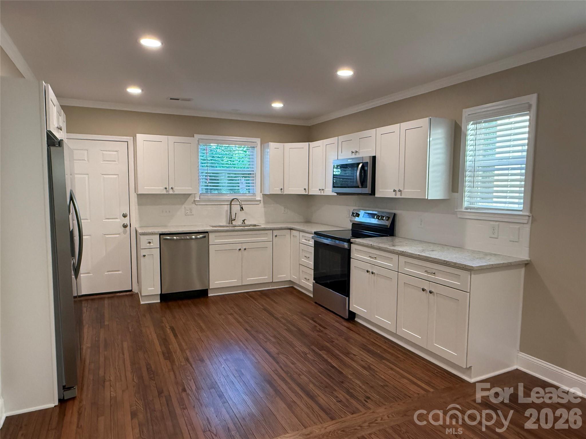 432 Keswick Avenue Property Photo 2