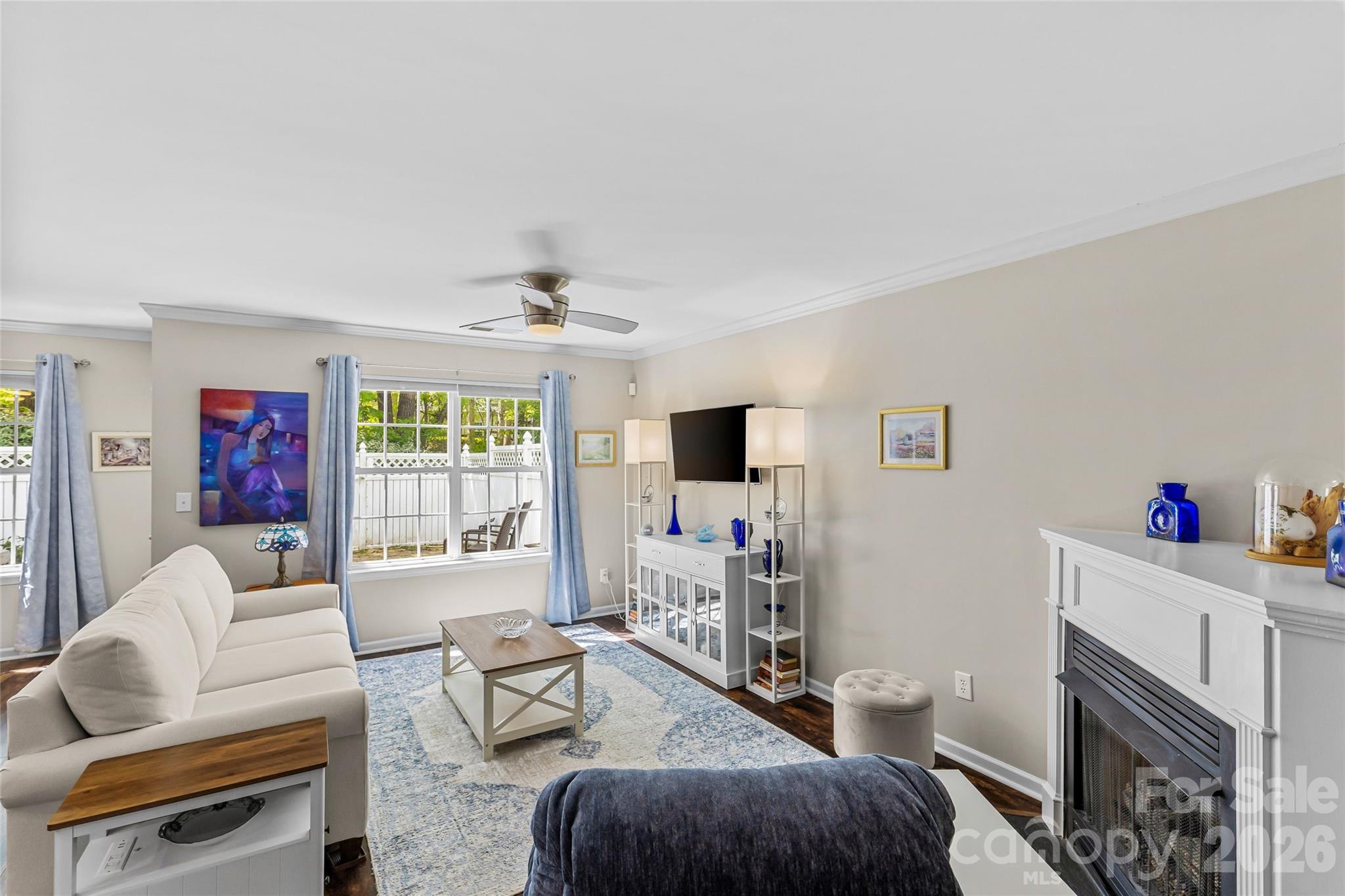 8733 Robinson Forest Drive Property Photo 9