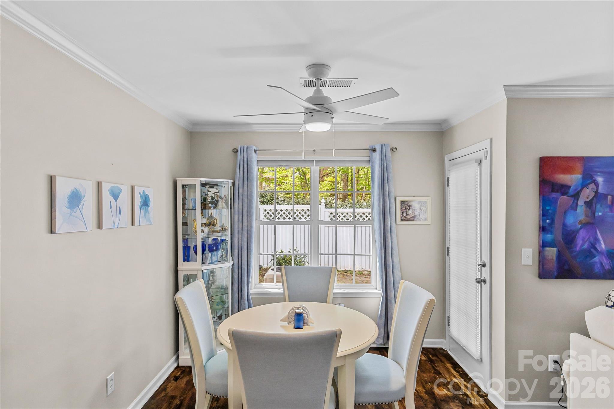 8733 Robinson Forest Drive Property Photo 15