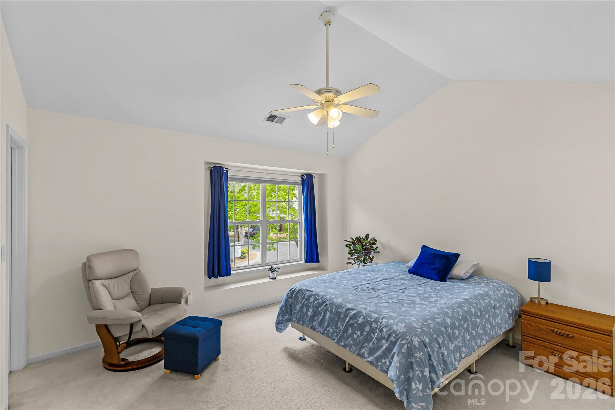 8733 Robinson Forest Drive Property Photo 18