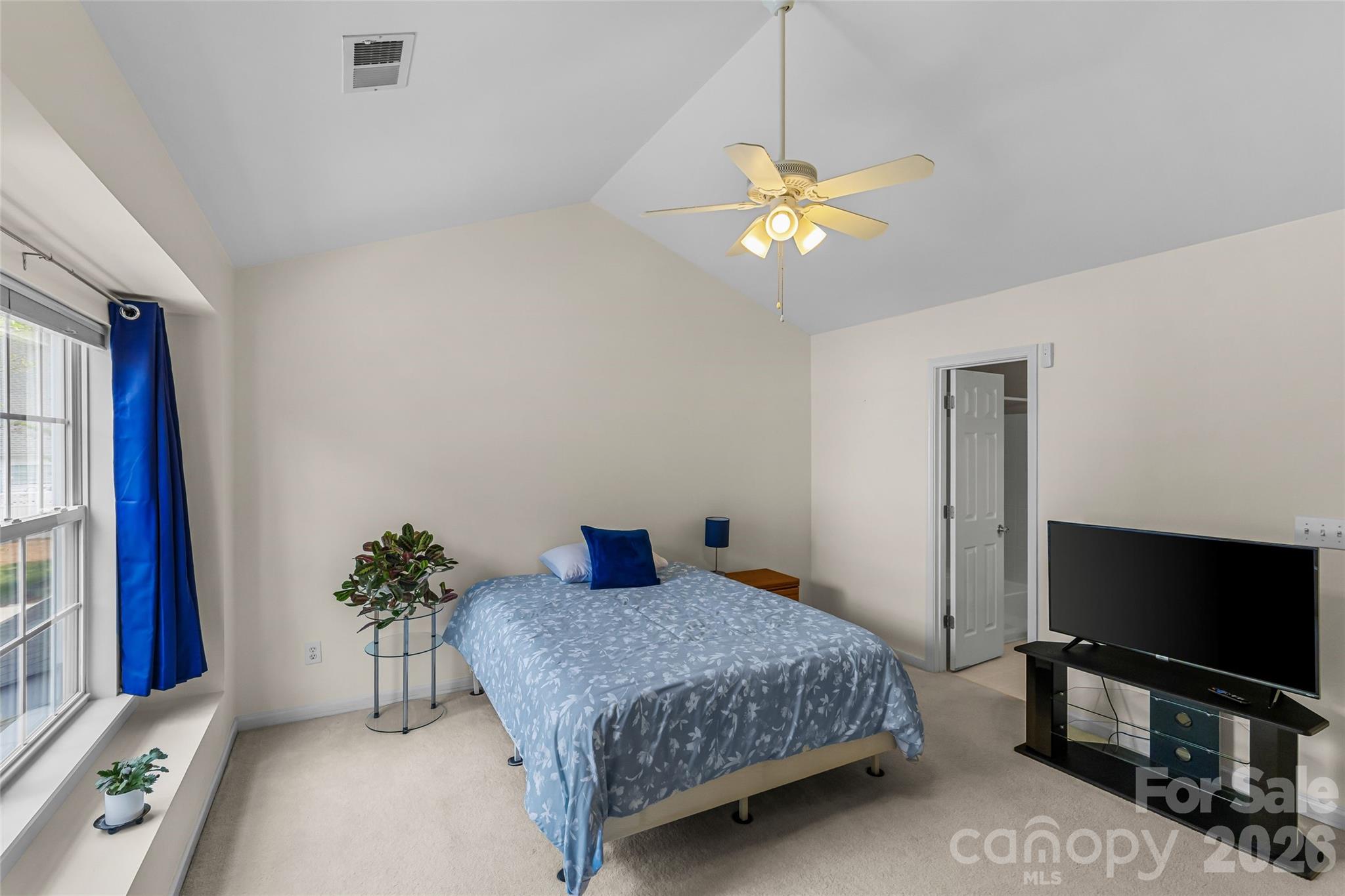 8733 Robinson Forest Drive Property Photo 20