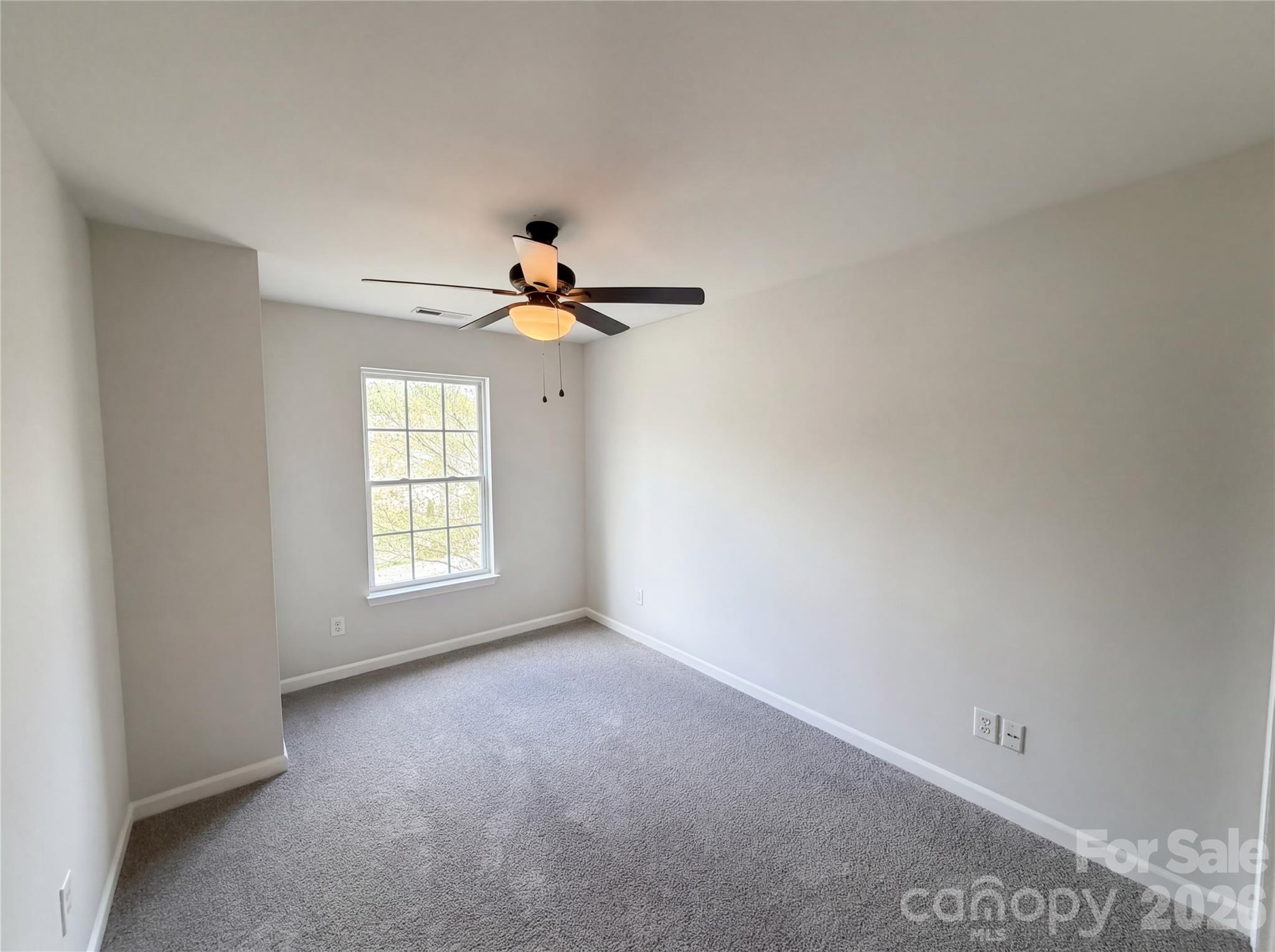 416 Inverness Lane Property Photo 16