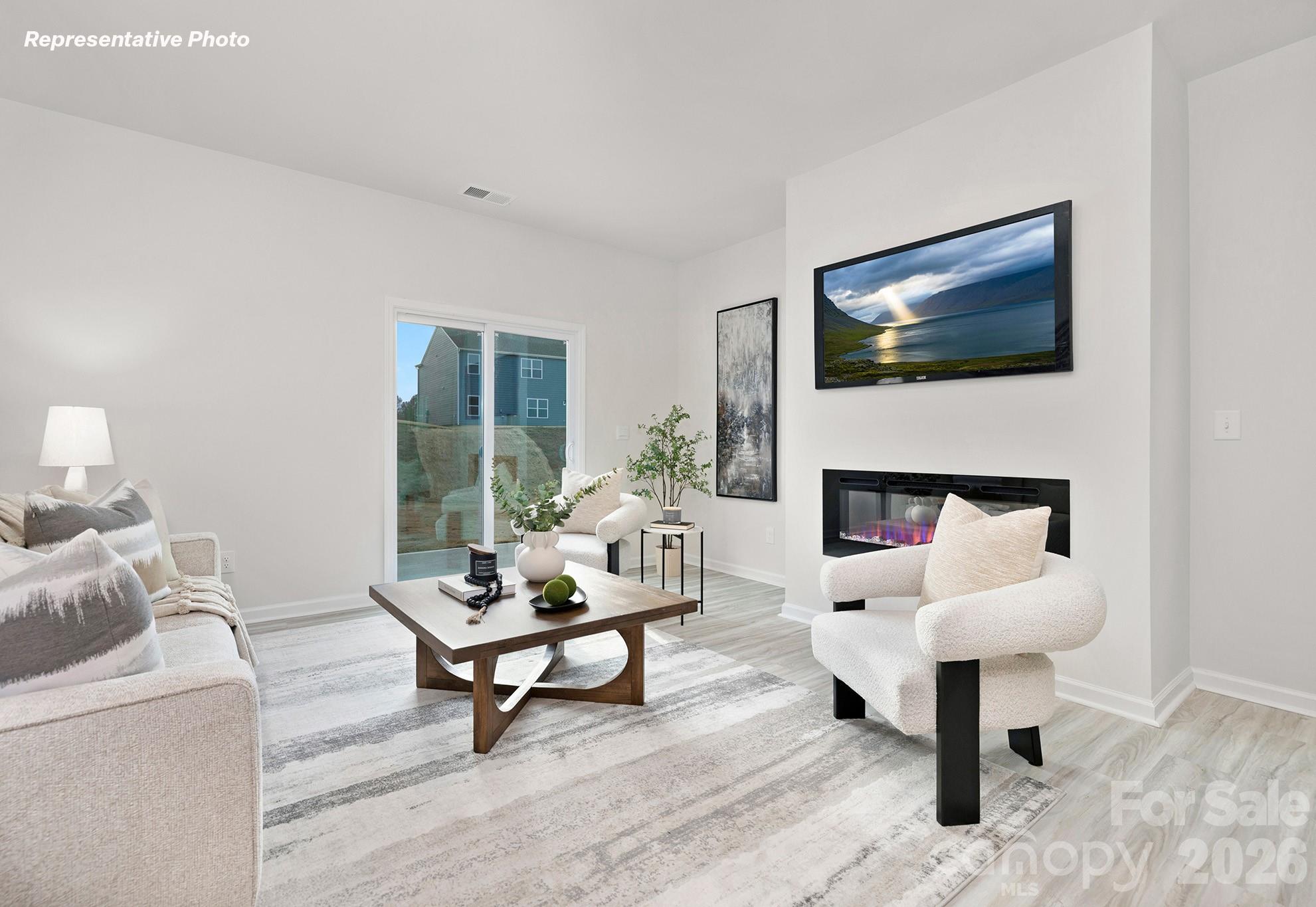 2070 10th Street Property Photo 3