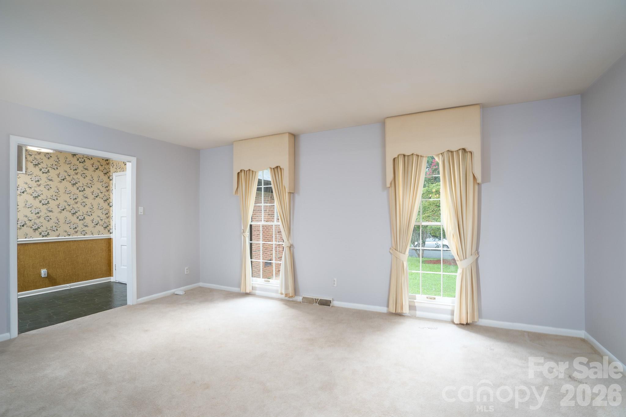 5742 Faulconbridge Road Property Photo 6