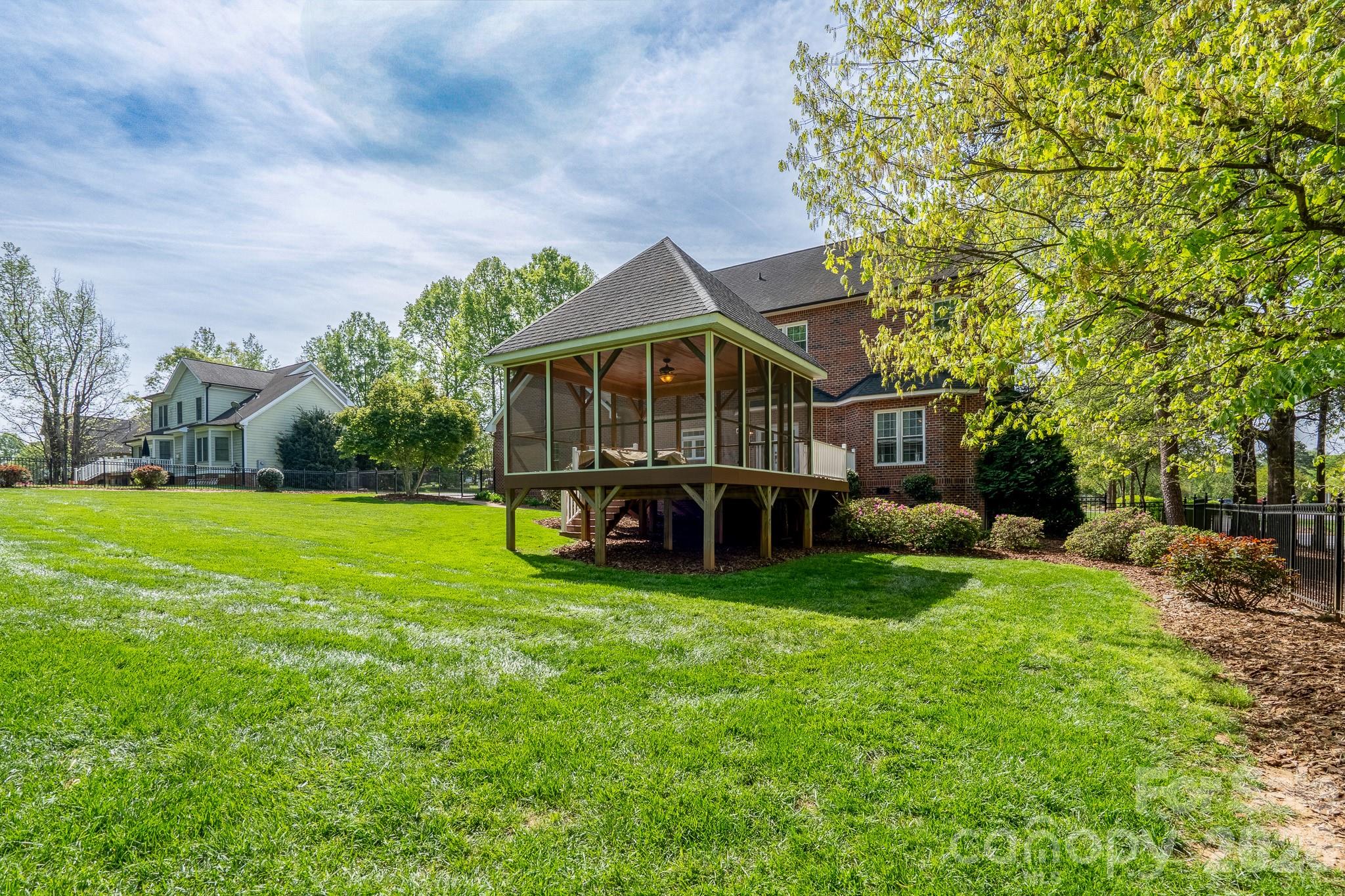 176 Spring Forest Drive Property Photo 46