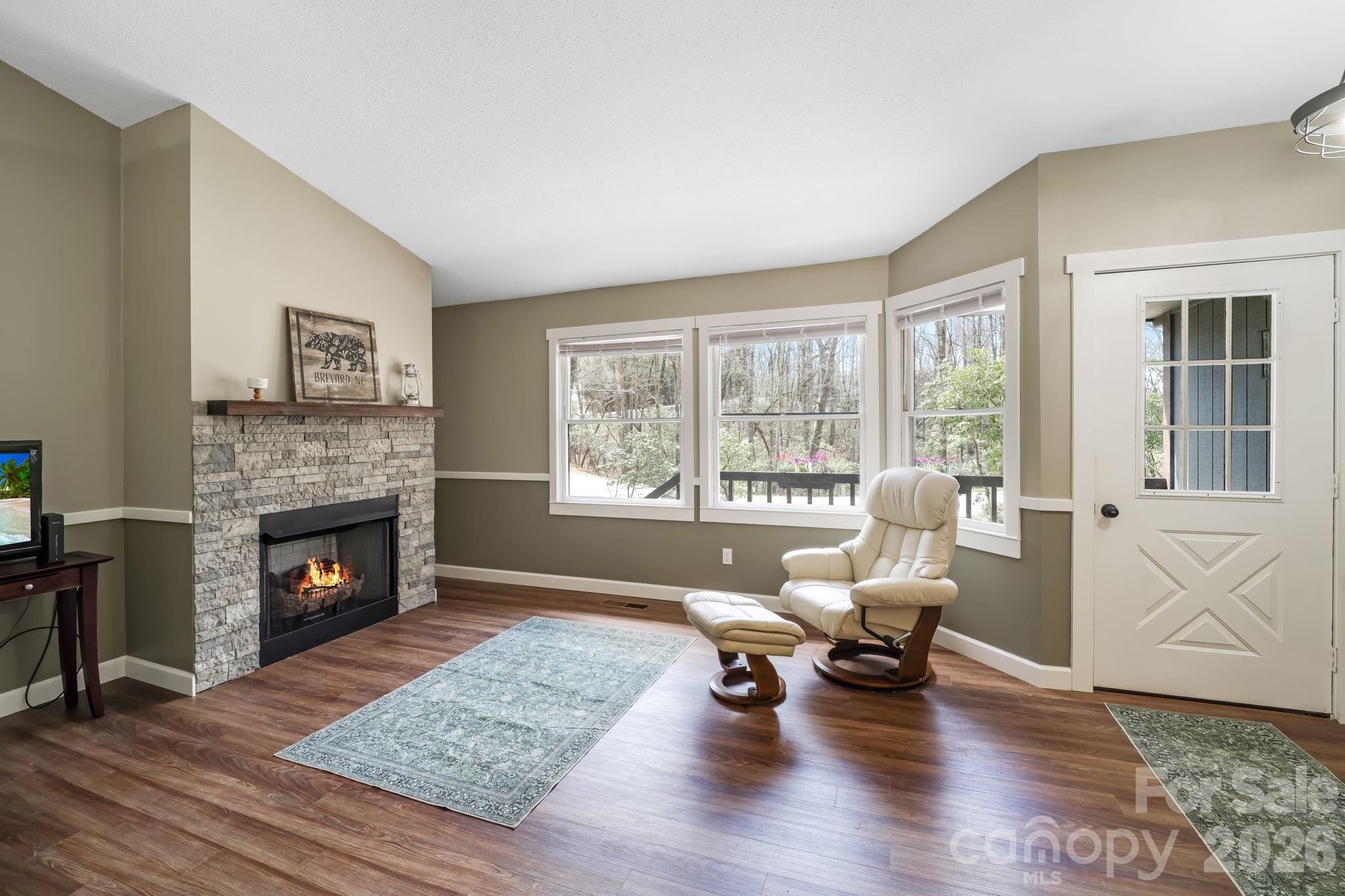 417 Soquili Drive Property Photo 4