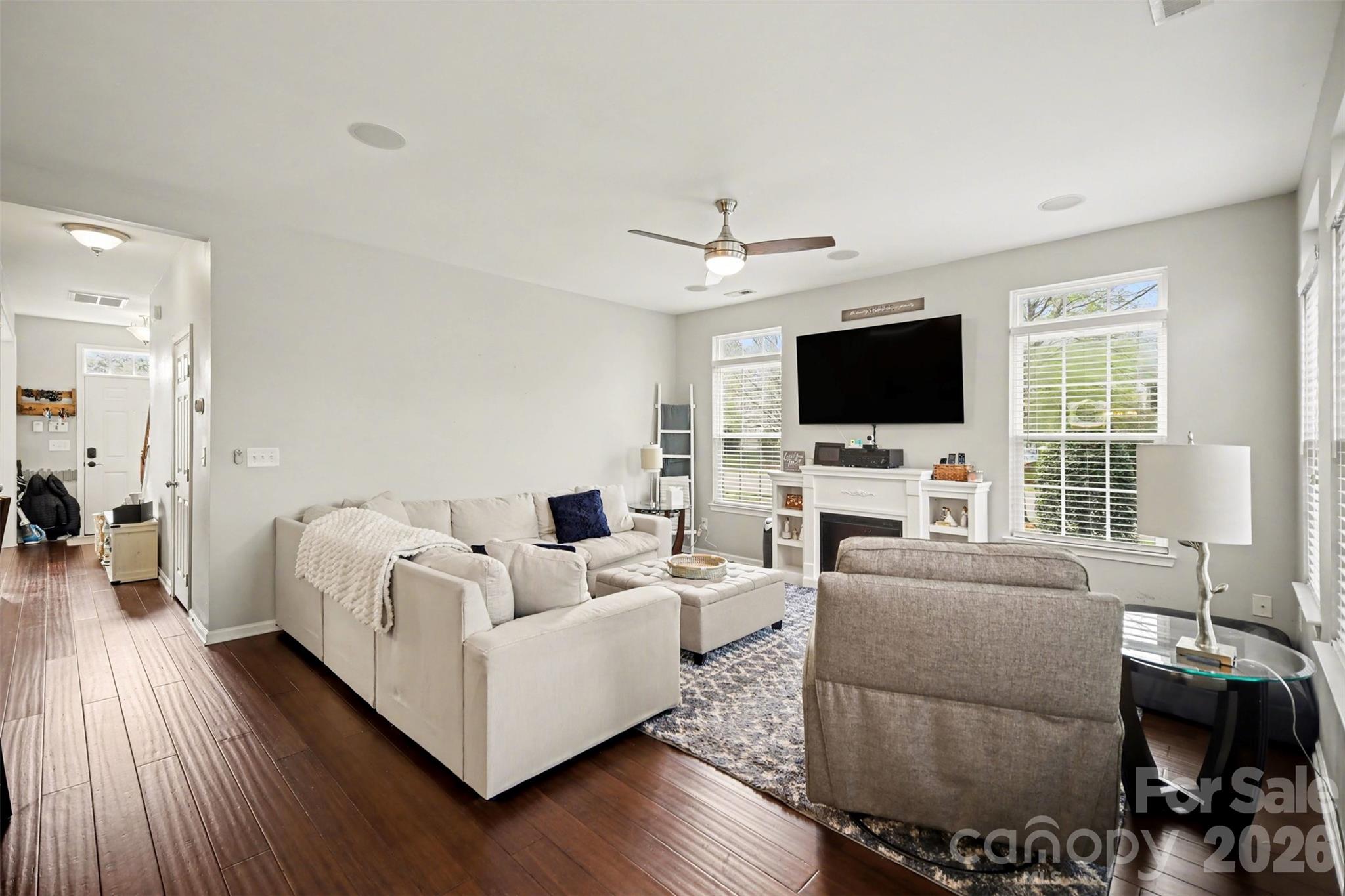 5705 Mossdale Lane Property Photo 7
